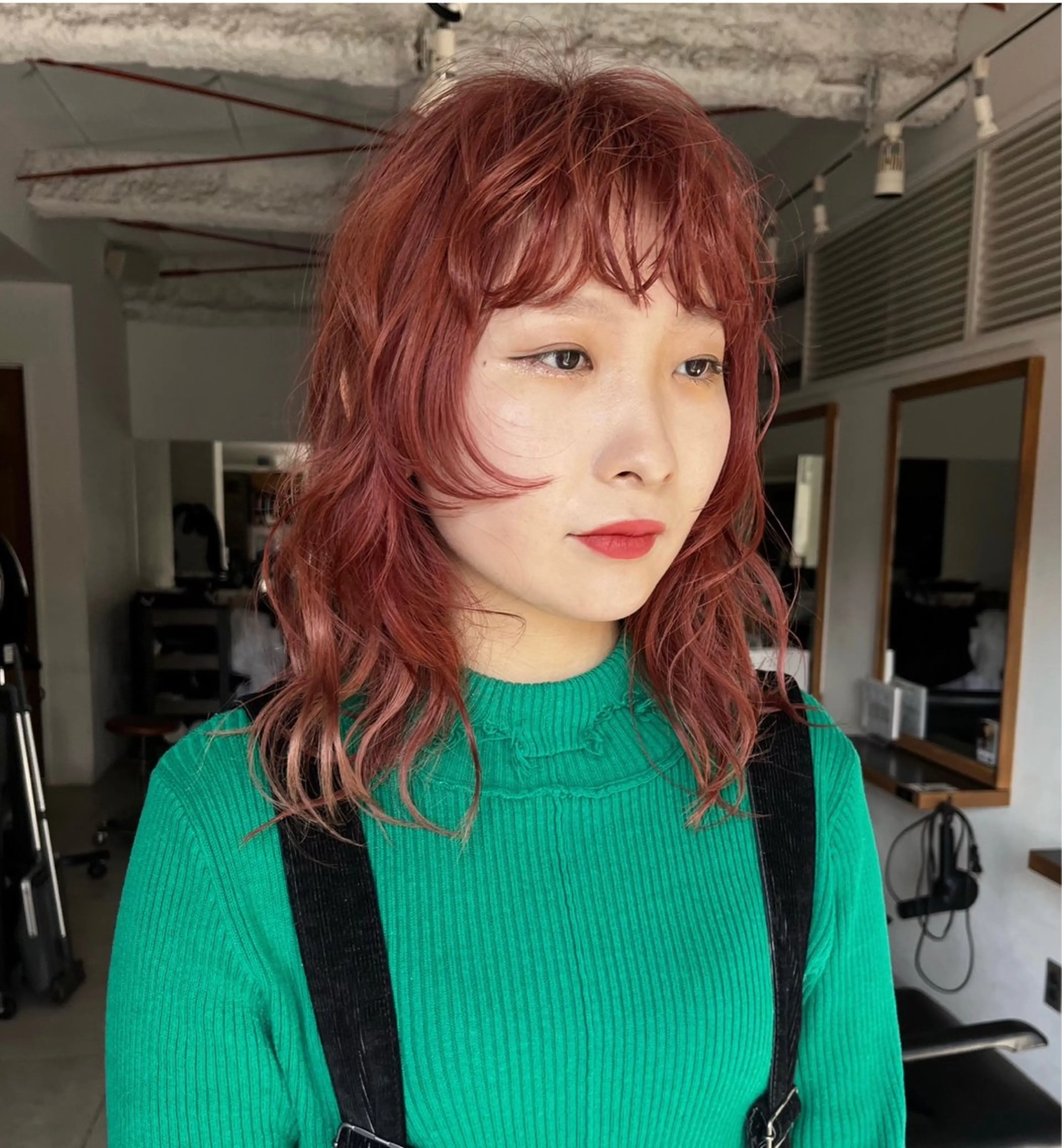 ミディアム カラー ブリーチ ダブルカラー ブリーチなしカラー Halo所属・ショートカットモデル IKUMI🎀のヘアスタイル