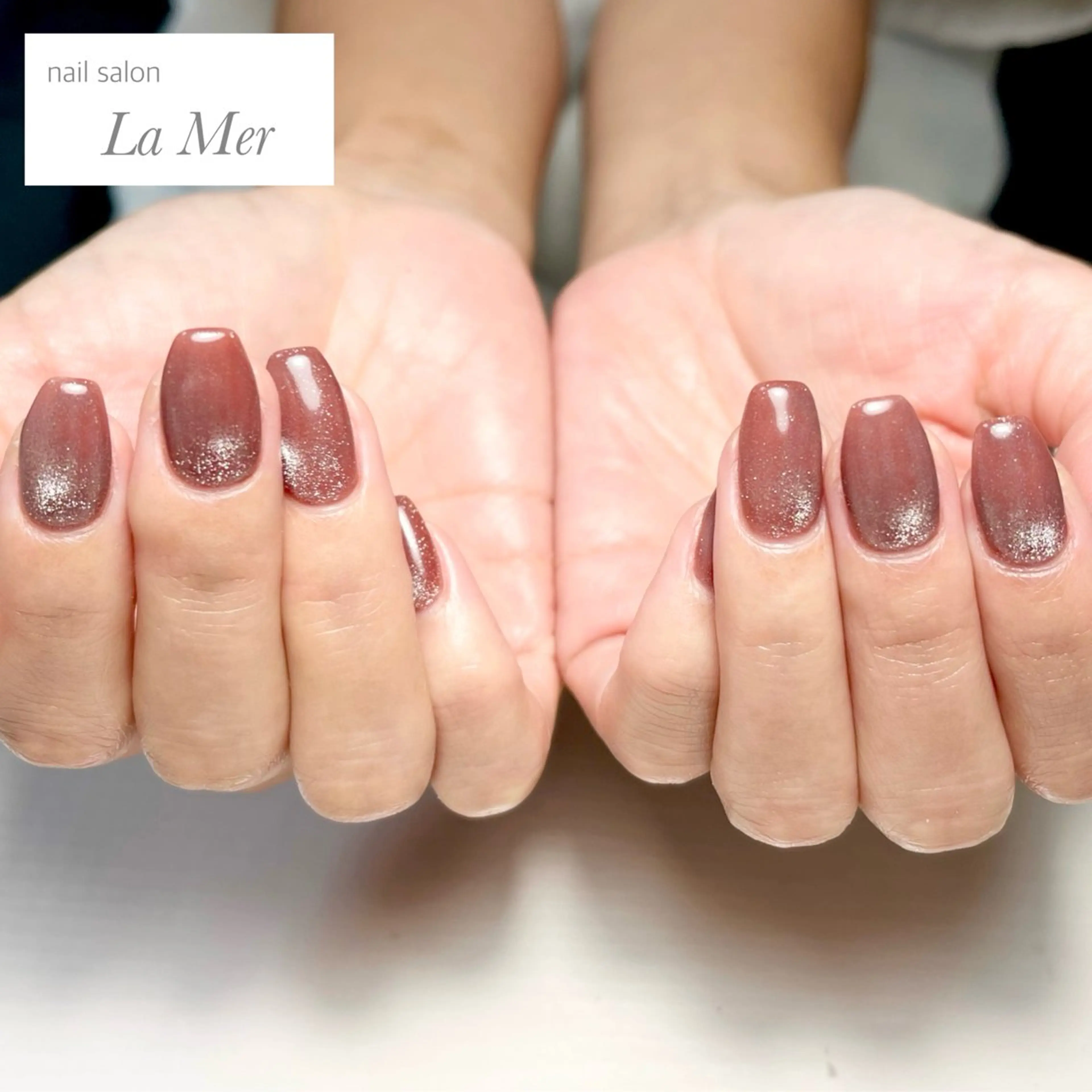 ネイル ブラウン マグネットネイル マグネットワンカラー ビー玉ネイル ワンカラーネイル nailsalon La Merのネイルデザイン