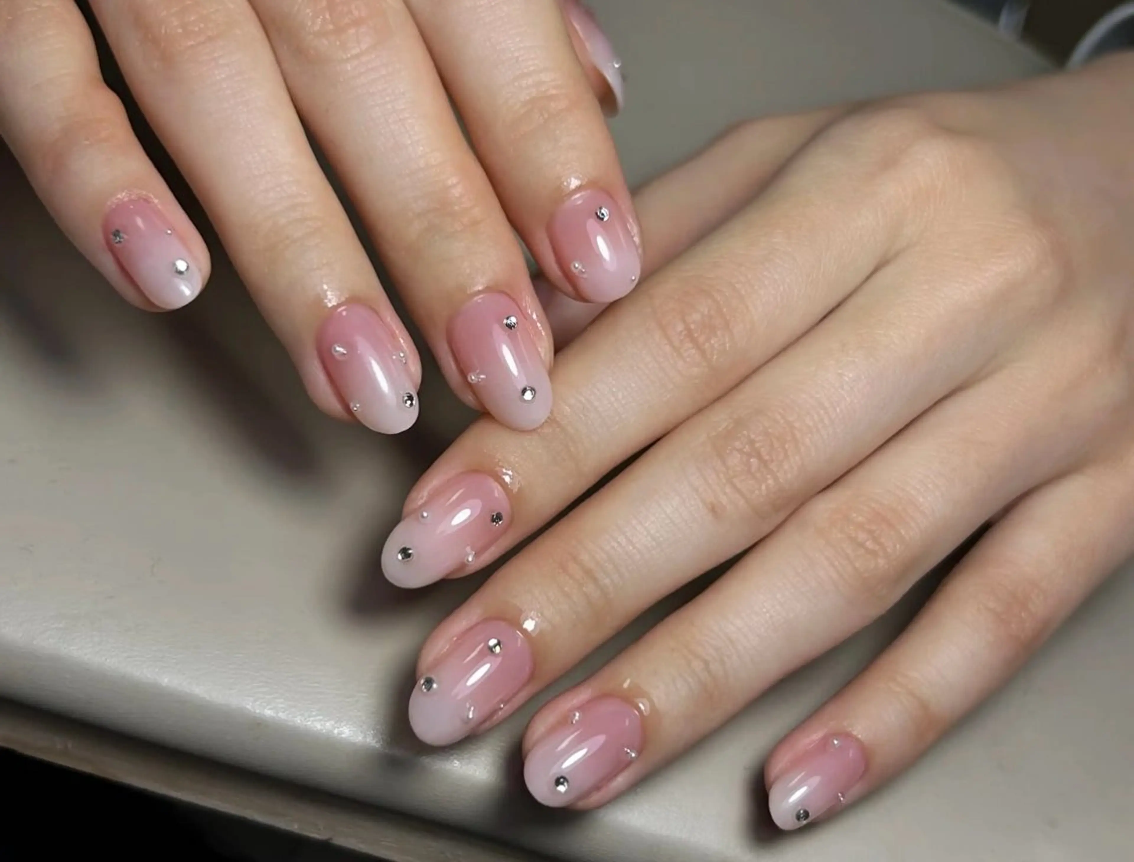 ネイル アートネイル チークネイル 長さ出し マグネットネイル 持ち込み ハンドネイル ハンドケア For you. Nail Salonのネイルデザイン