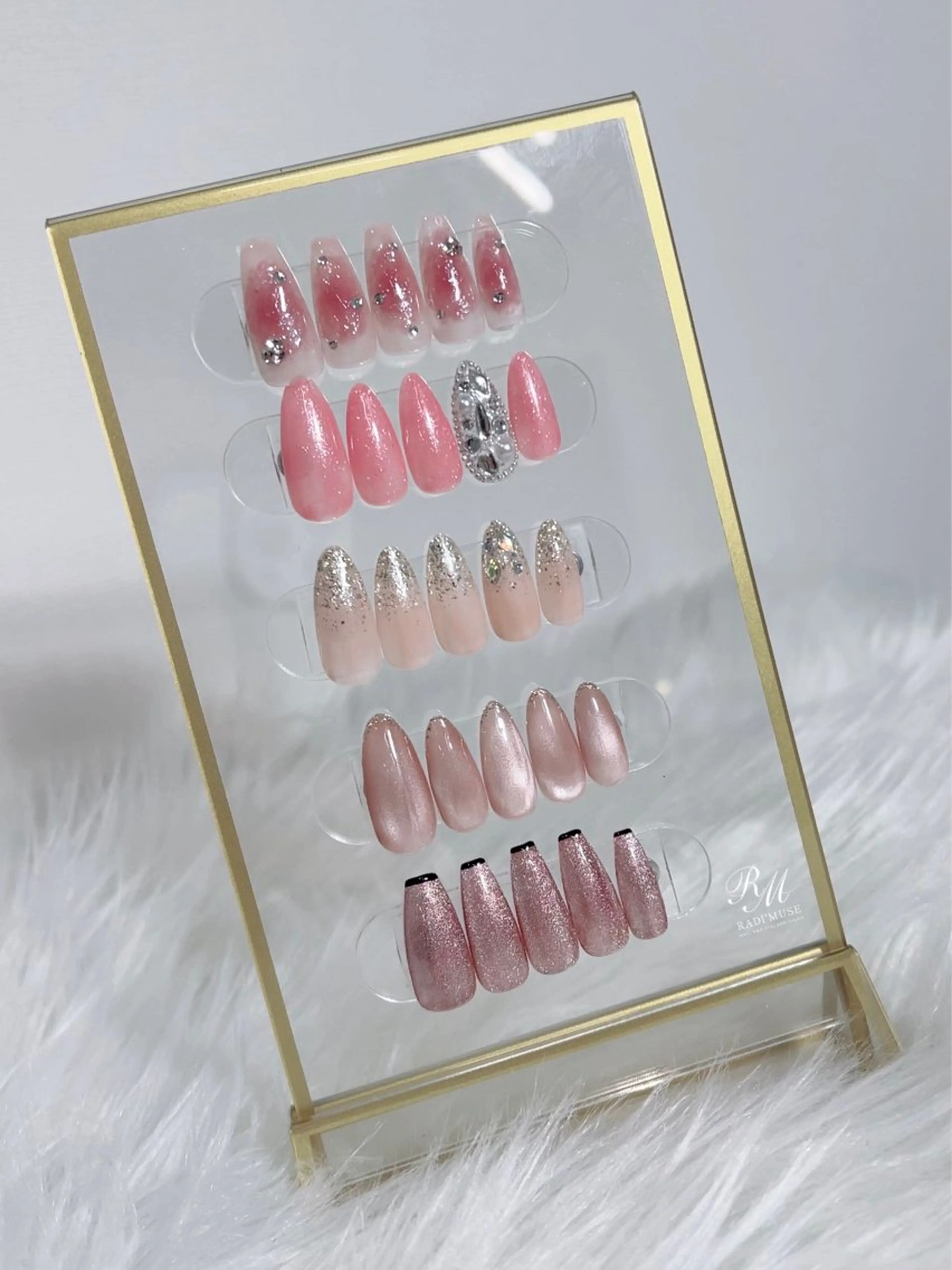 ハンドジェルネイル【定額デザイン🎀】《オフ有無🉑》の写真