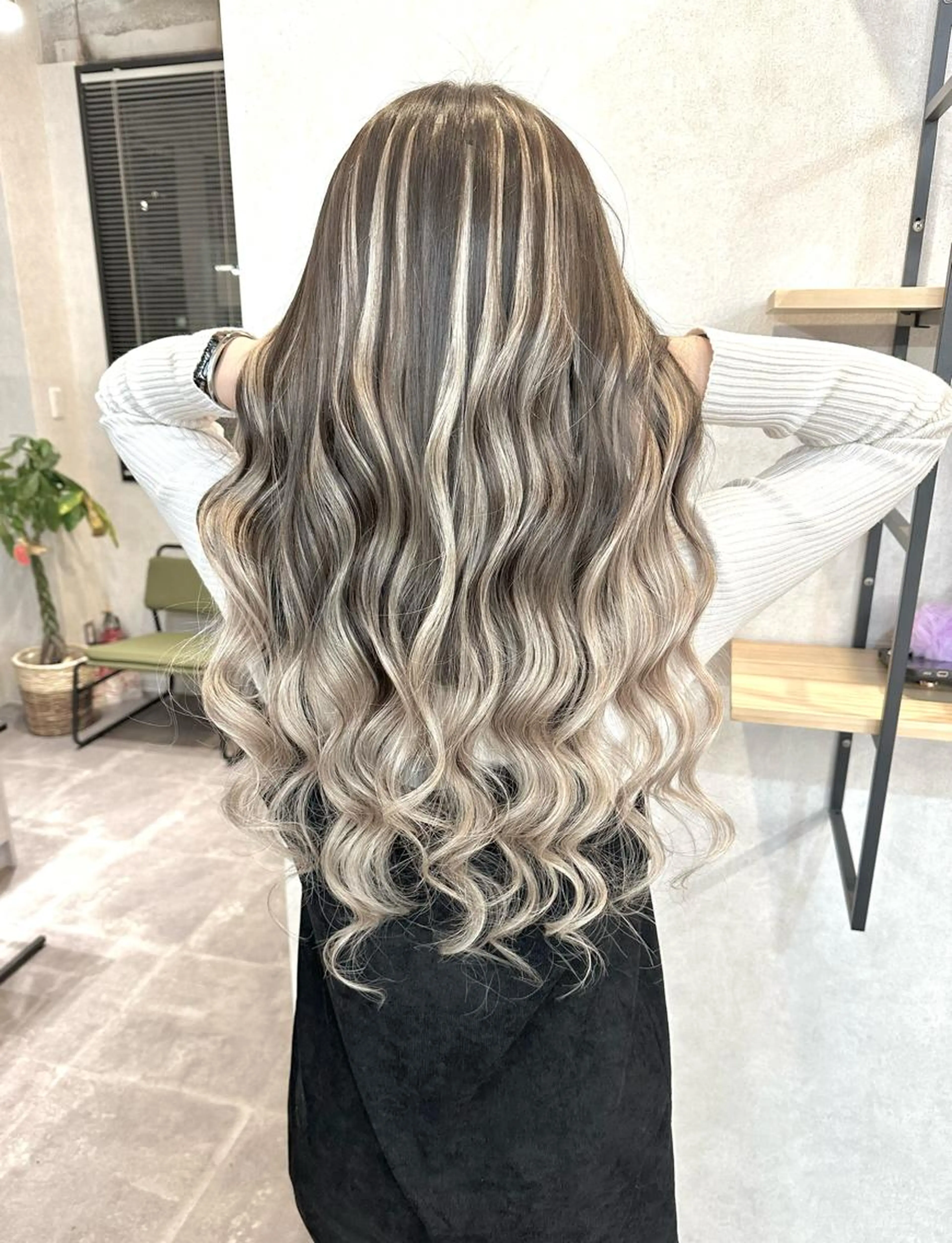 【平日/22歳以下/女性限定】🌈✂️カラー+シールエクステ60本〜+カットの写真