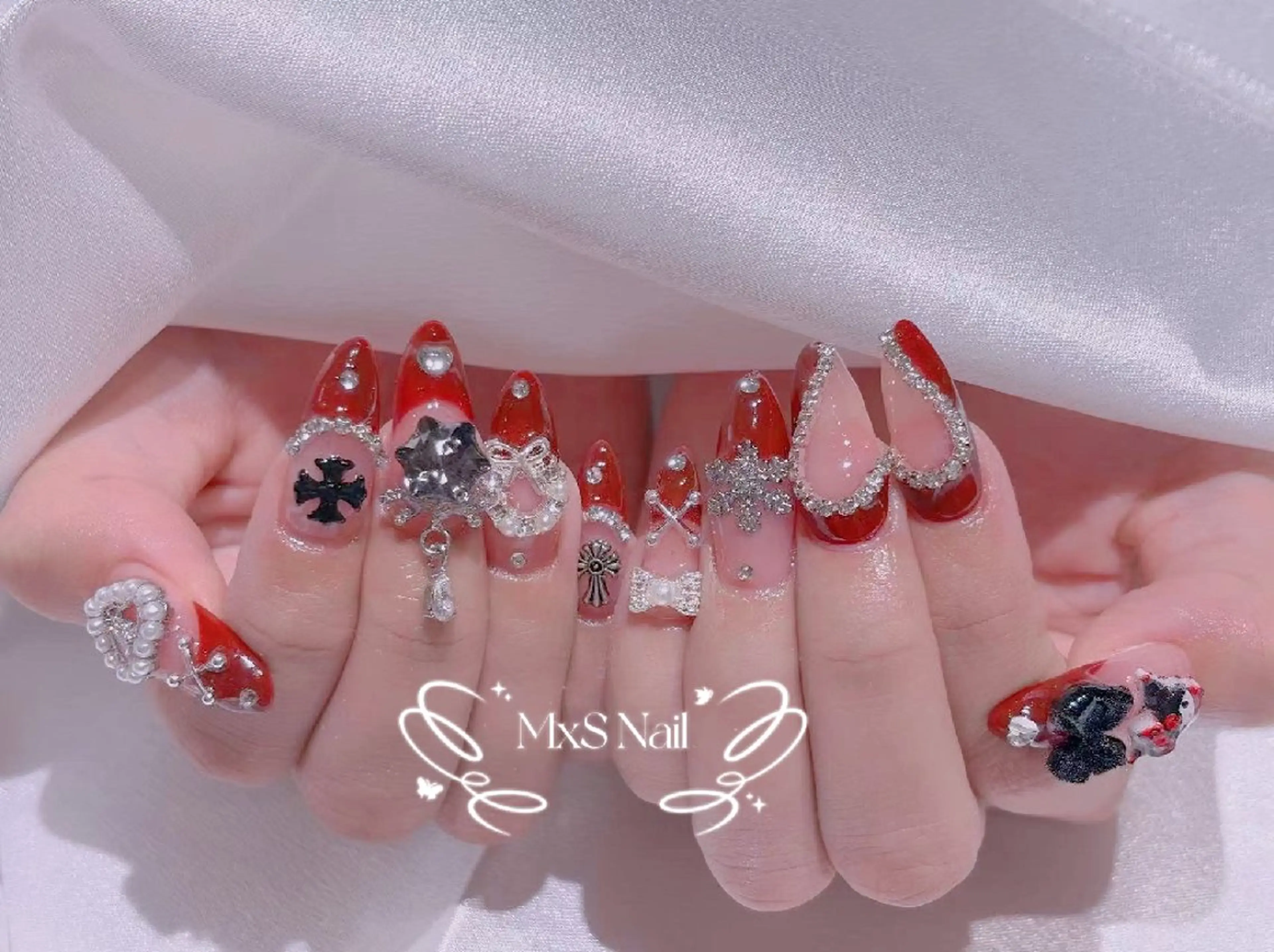 ネイル ハンドネイル MxS Nail 【長さだし/フィルイン/マグネット/ワンホンネイル/韓国ネイル/パラジェル】所属・M×S Nail みなのネイルデザイン
