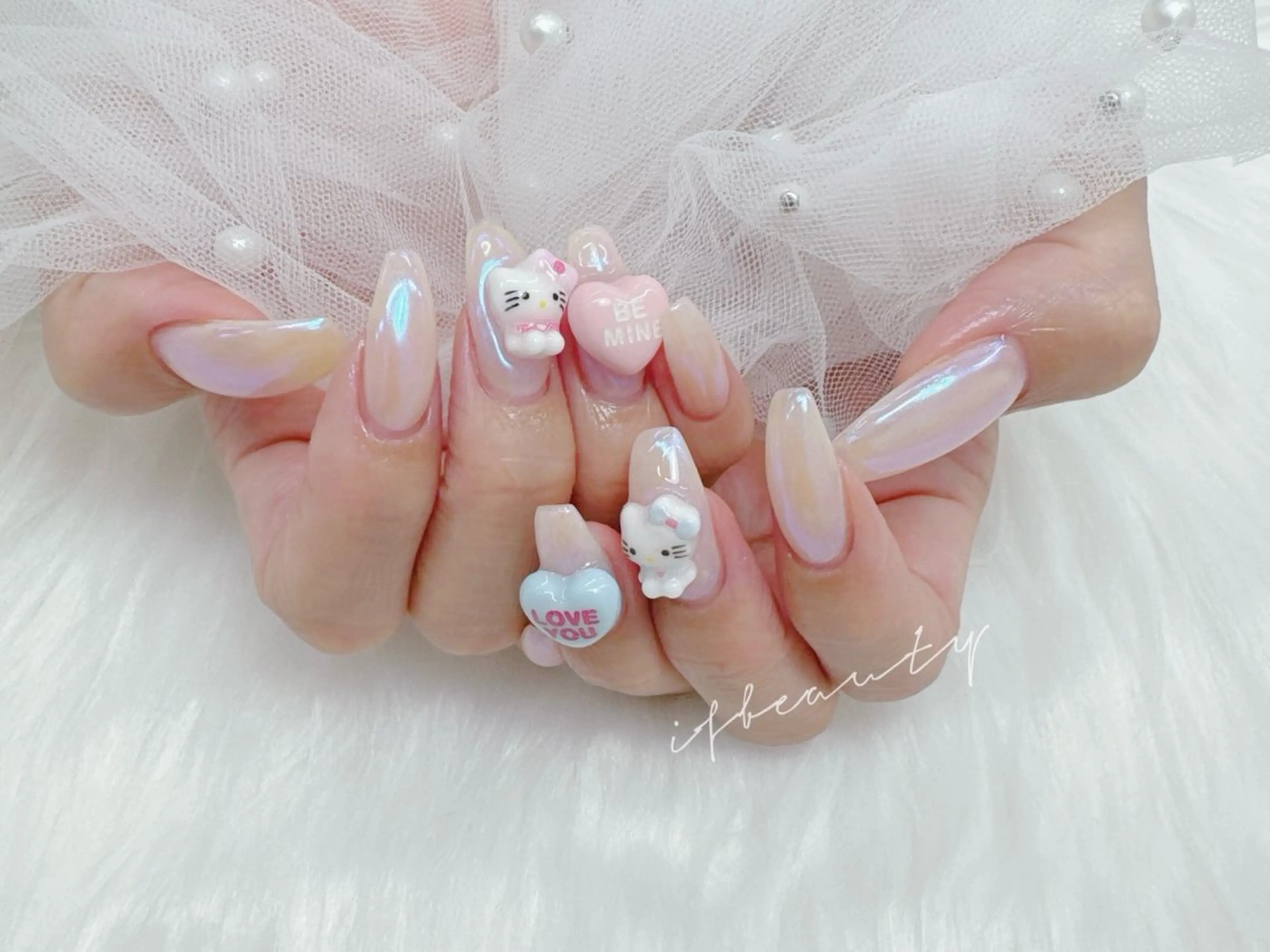 ネイル アートネイル グラデーション 氷ネイル・うるうるネイル キラキラネイル 韓国ネイル ハンドネイル 💓if beauty2号店のネイルデザイン