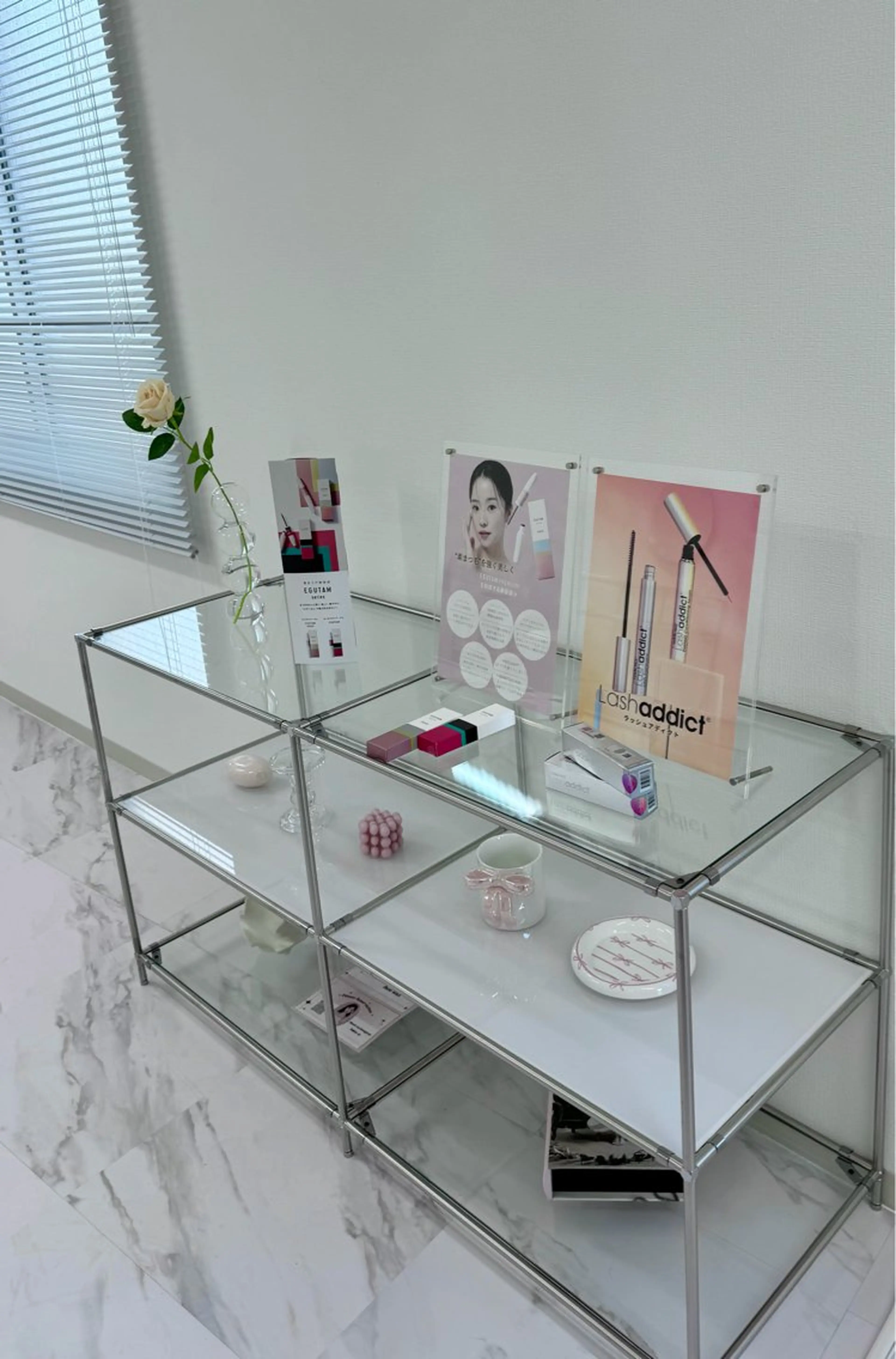 aki 🪽eyelistの眉毛・アイブロウイメージ