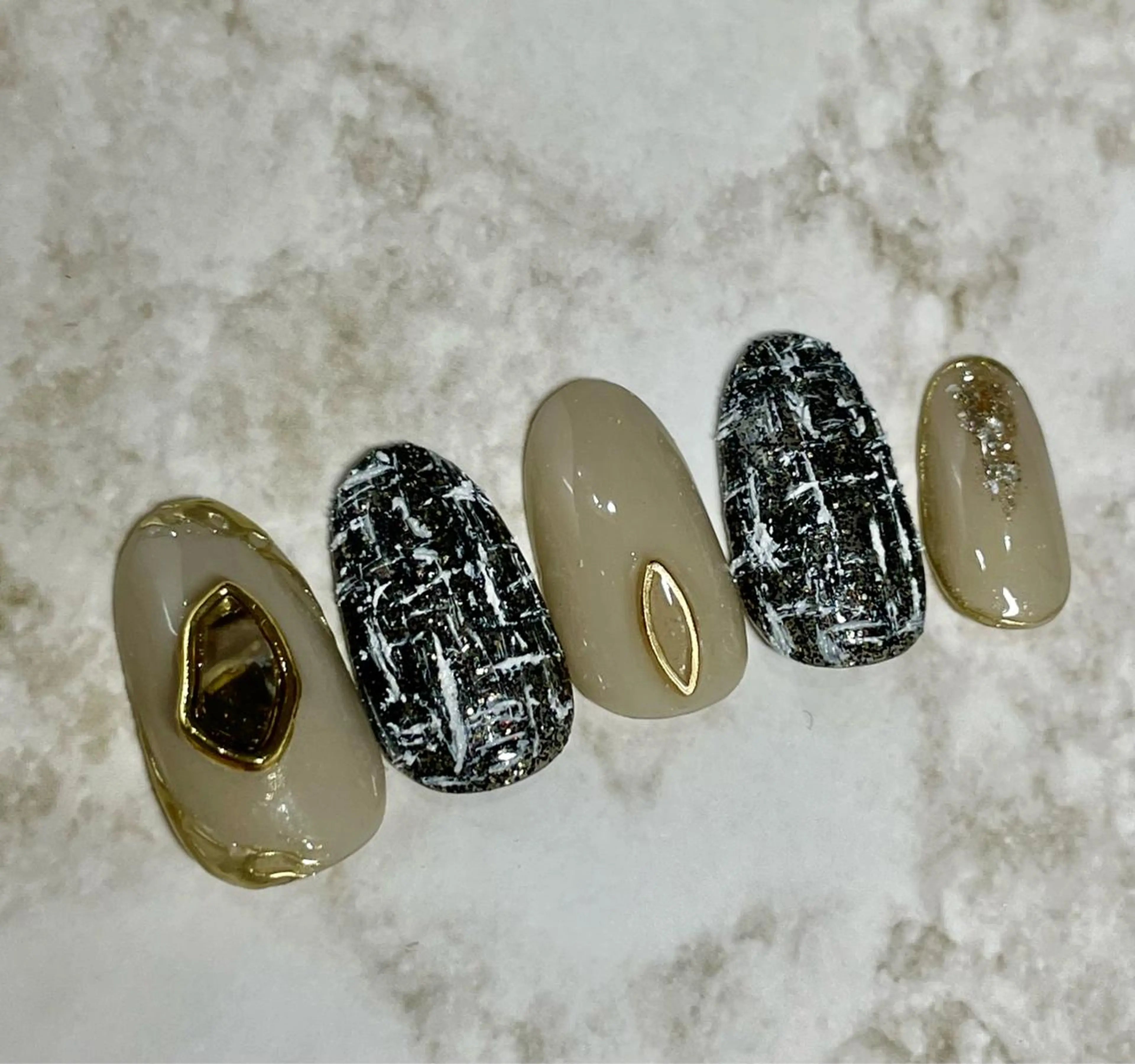 ネイル plume所属・plume Akiのネイルデザイン