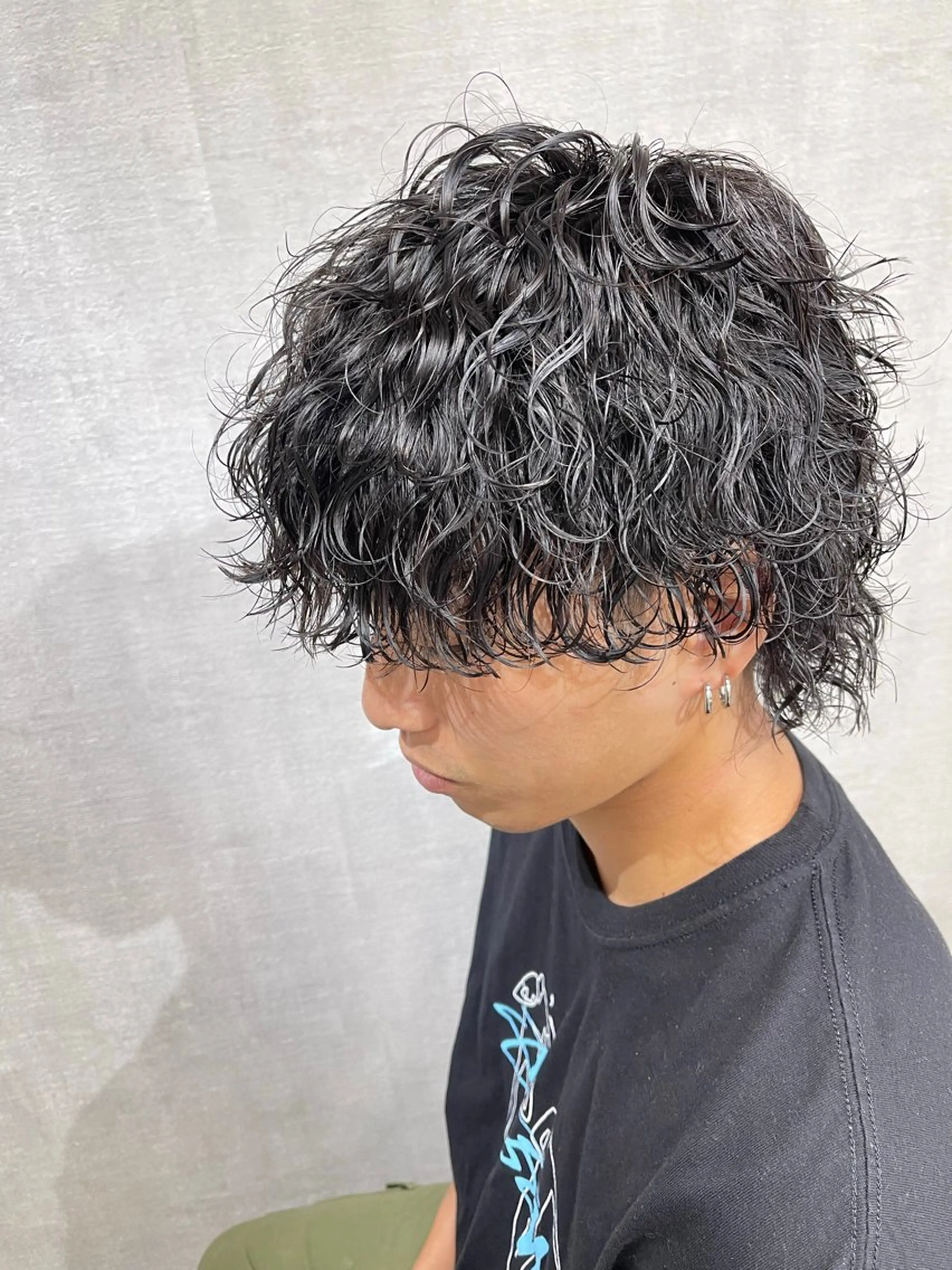 ミディアム パーマ メンズ ミディアムパーマ メンズパーマ 波巻きパーマ メンズウルフカット ウルフカット カット パーマ メンズパーマ職人/ 天神/tatsukiのヘアスタイル