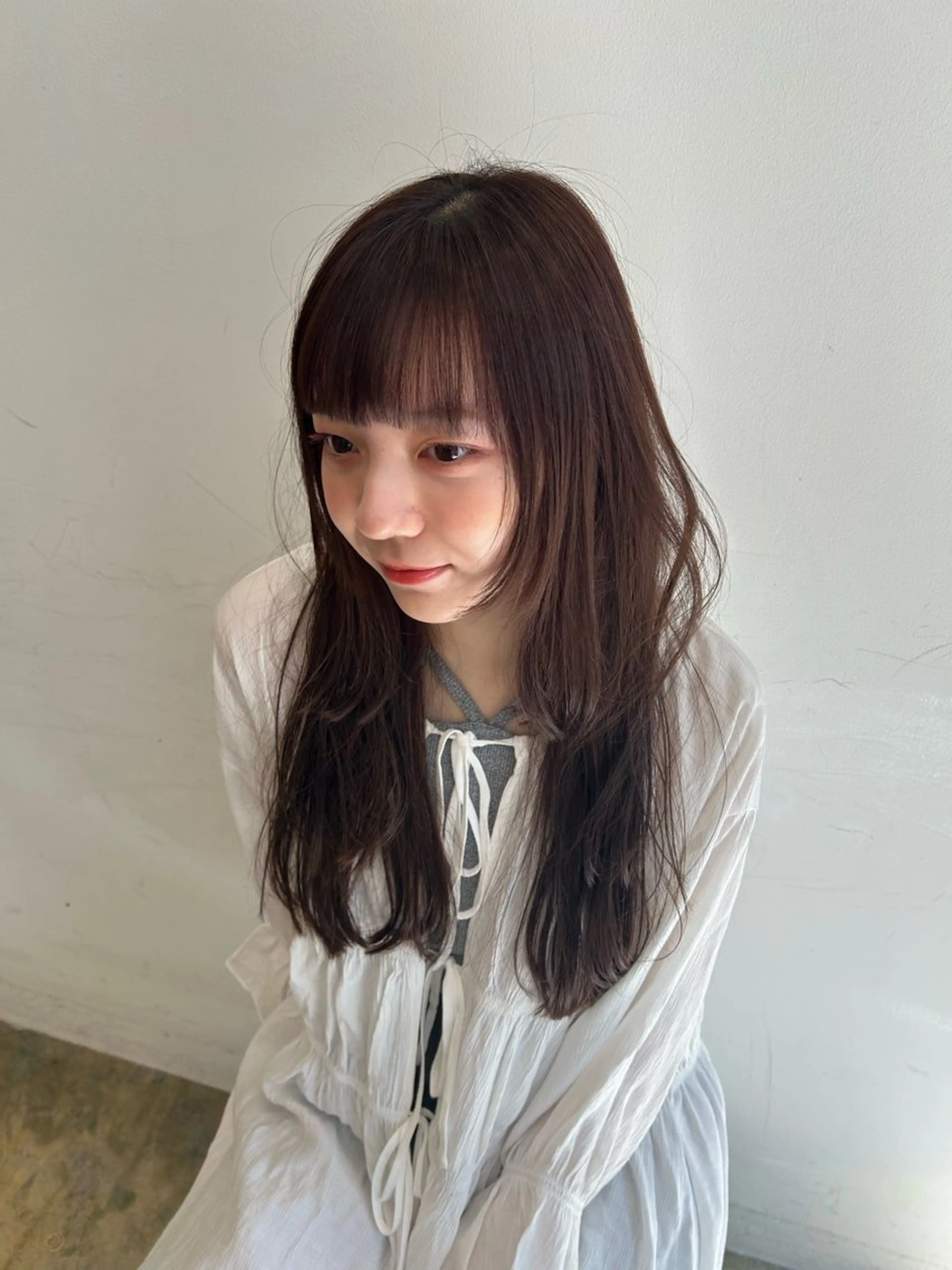 ロング ヘアカラー 北田 美琴 / 柔らかいカラーのヘアスタイル