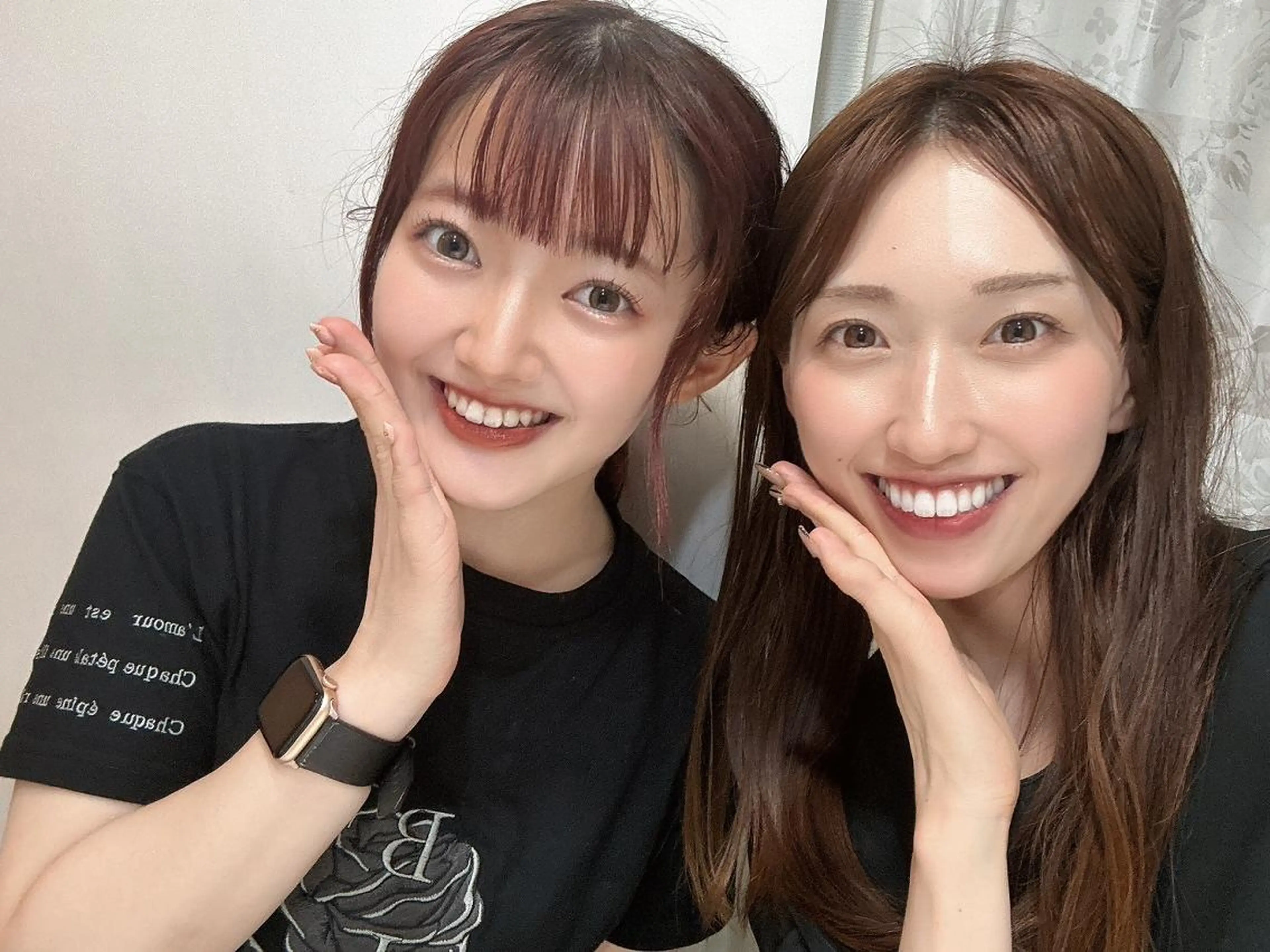 【ペア割👫💕】8分照射×2回ずつ❗️友人やご家族、カップルで楽しくホワイトニング✨の写真