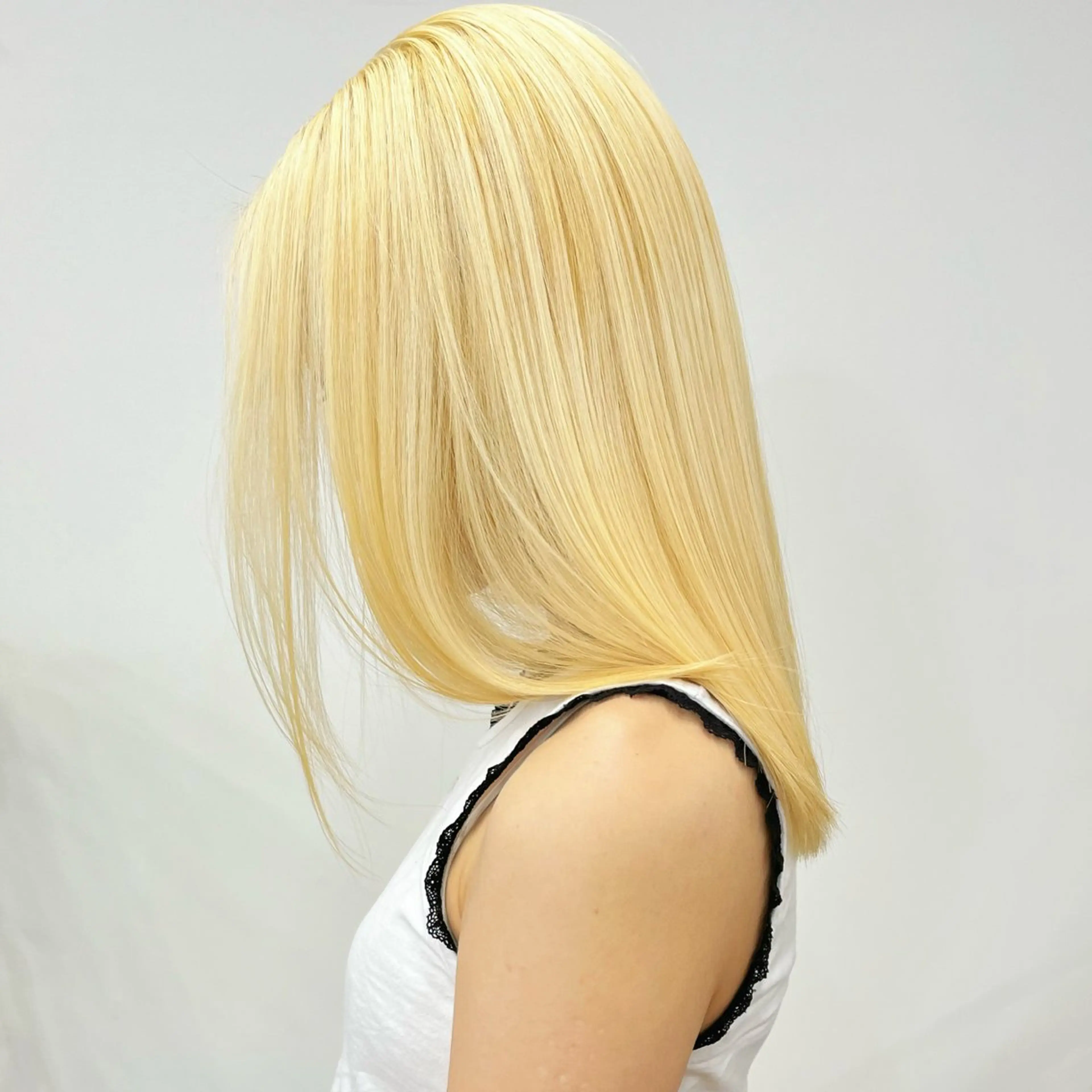 ミディアム カラー ブリーチ 抜きっぱなしブロンド ヘアカラー トリートメント No1韓国風レイヤー &カチモリ✨ /サキのヘアスタイル