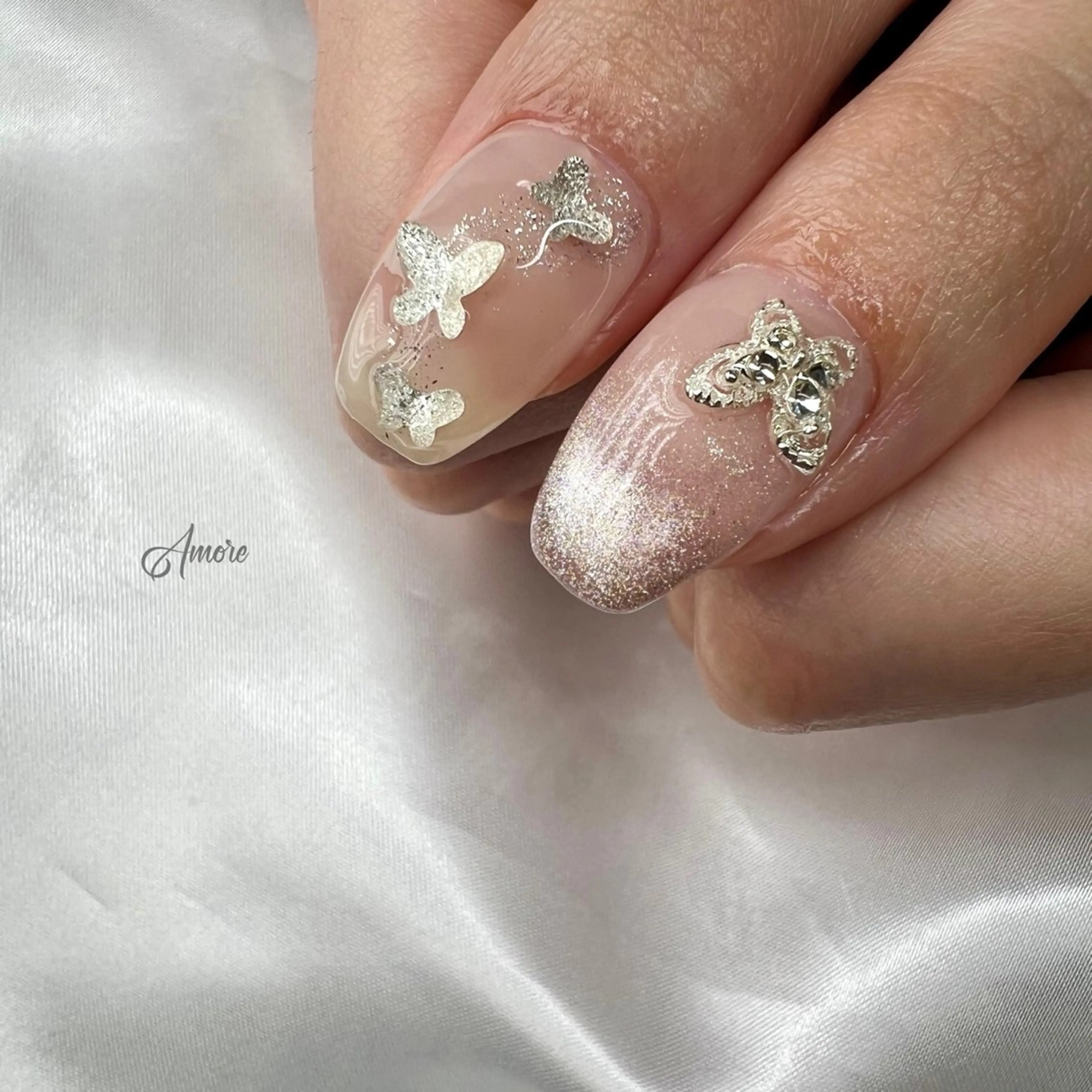 ネイル ジェルネイル キラキラネイル 韓国ネイル パラジェル バレンタイン You kyehwaのネイルデザイン