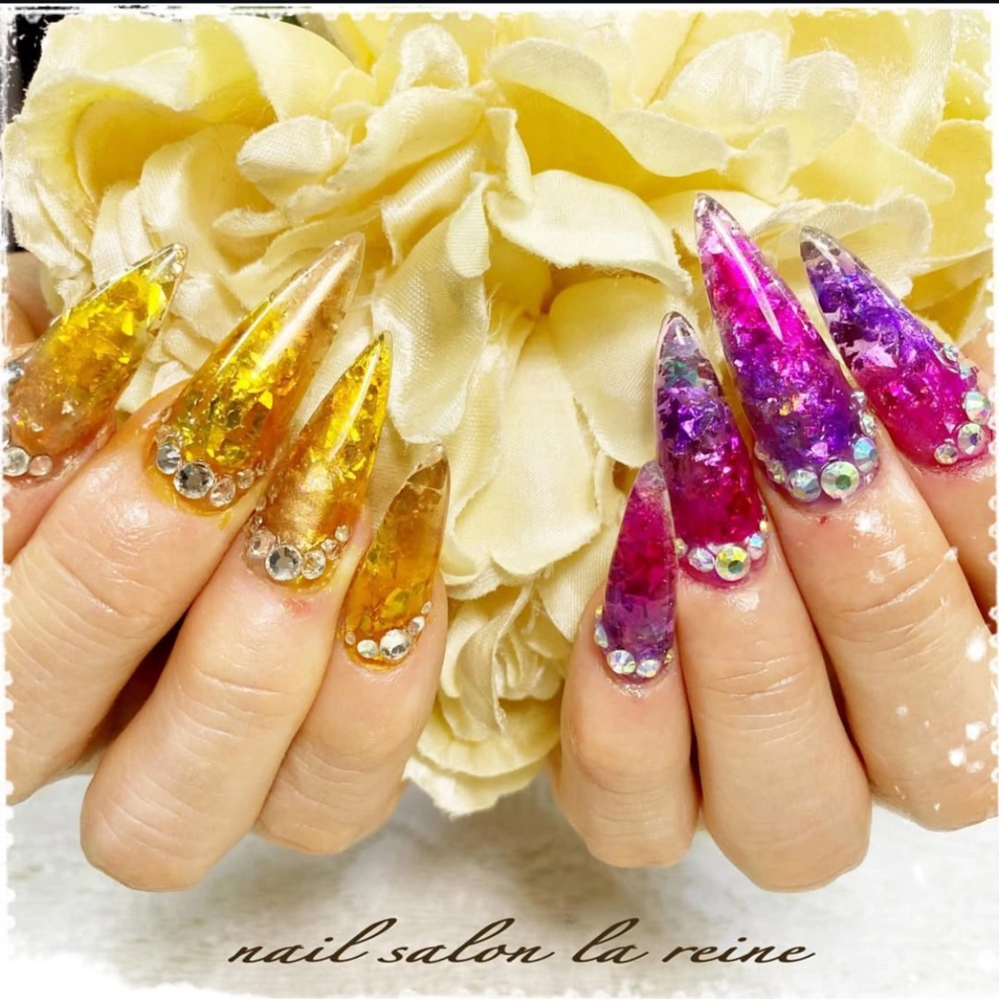 ネイル ゴージャス ハンドネイル nail salon  la reine所属・nail salon la reineのネイルデザイン