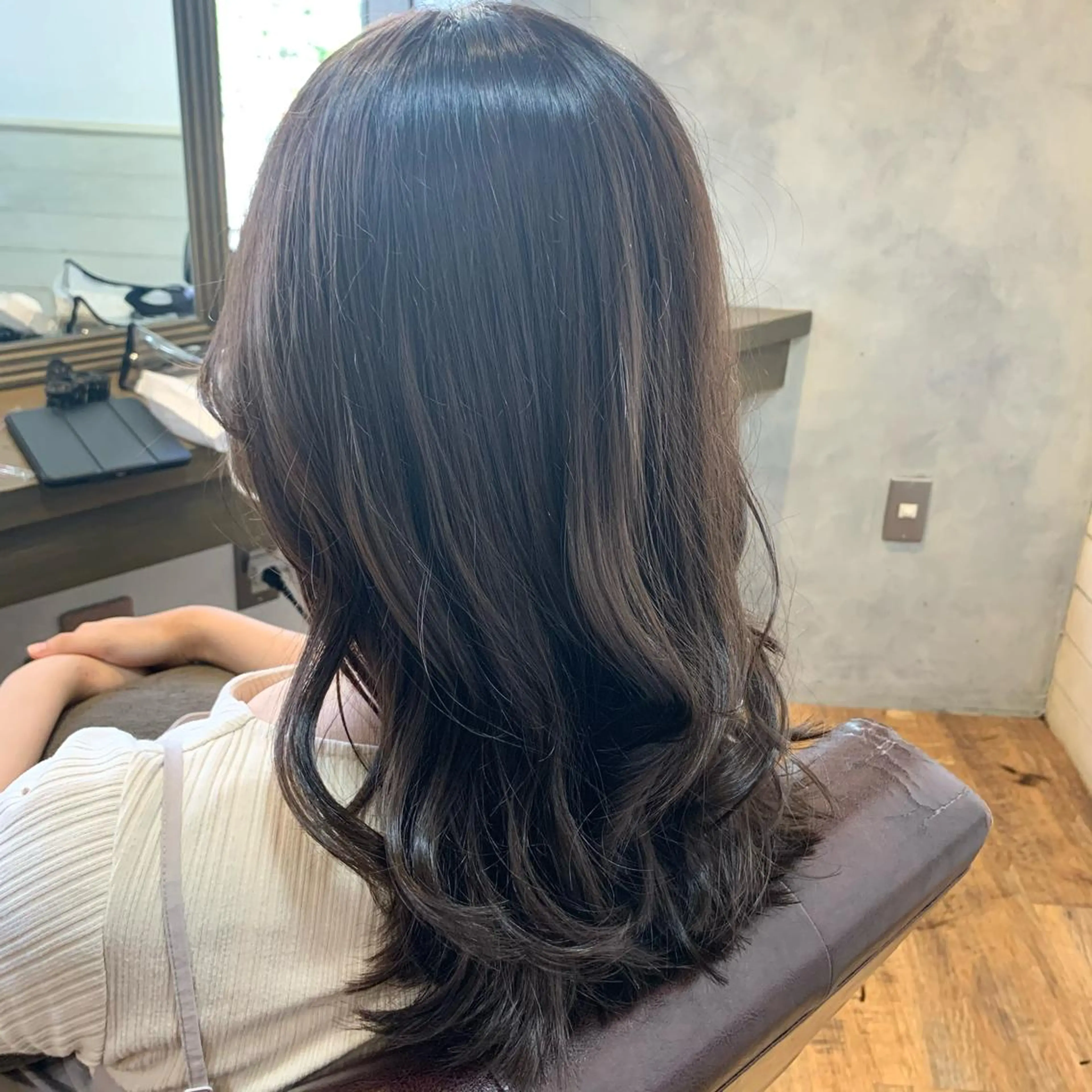 ロング カラー フォギーグレージュ グレージュ ✨️美髪矯正×似合わ せ艶カラー✨藤田透のヘアスタイル