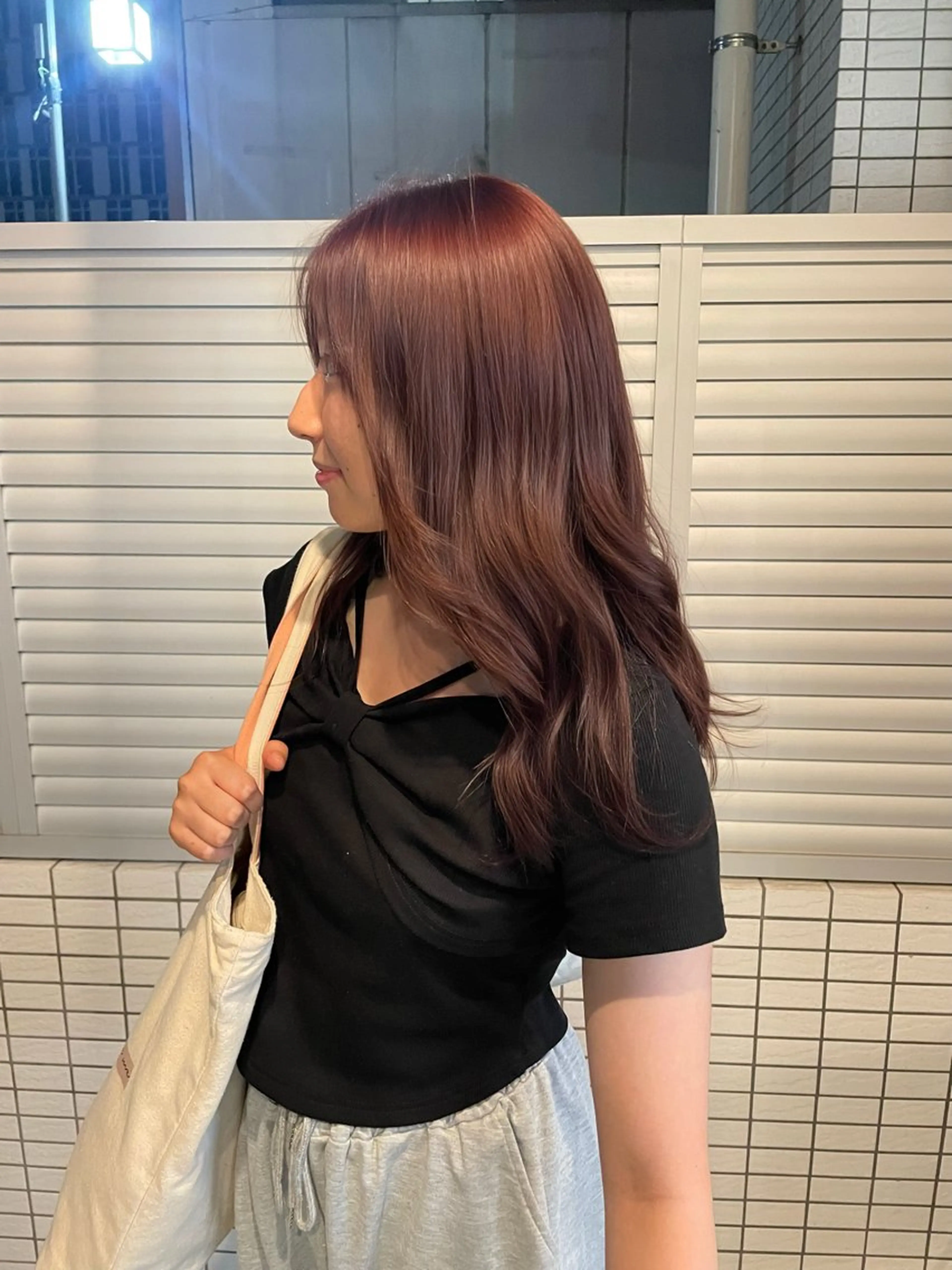 ロング ヘアカラー カリン/ カット・ブリーチのヘアスタイル