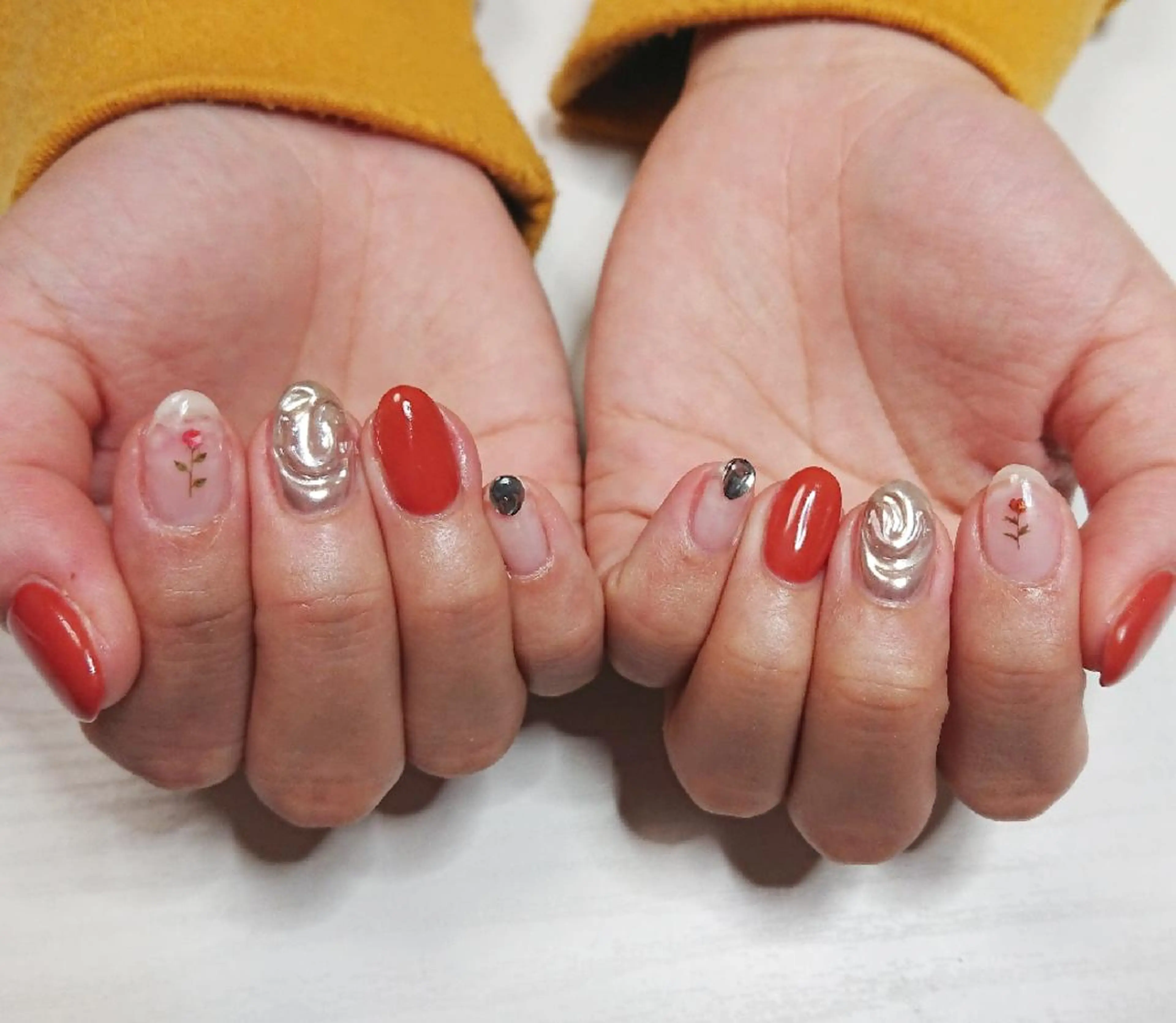 ネイル ジェルネイル ミラーネイル ハンドネイル Lilith Nailのネイルデザイン