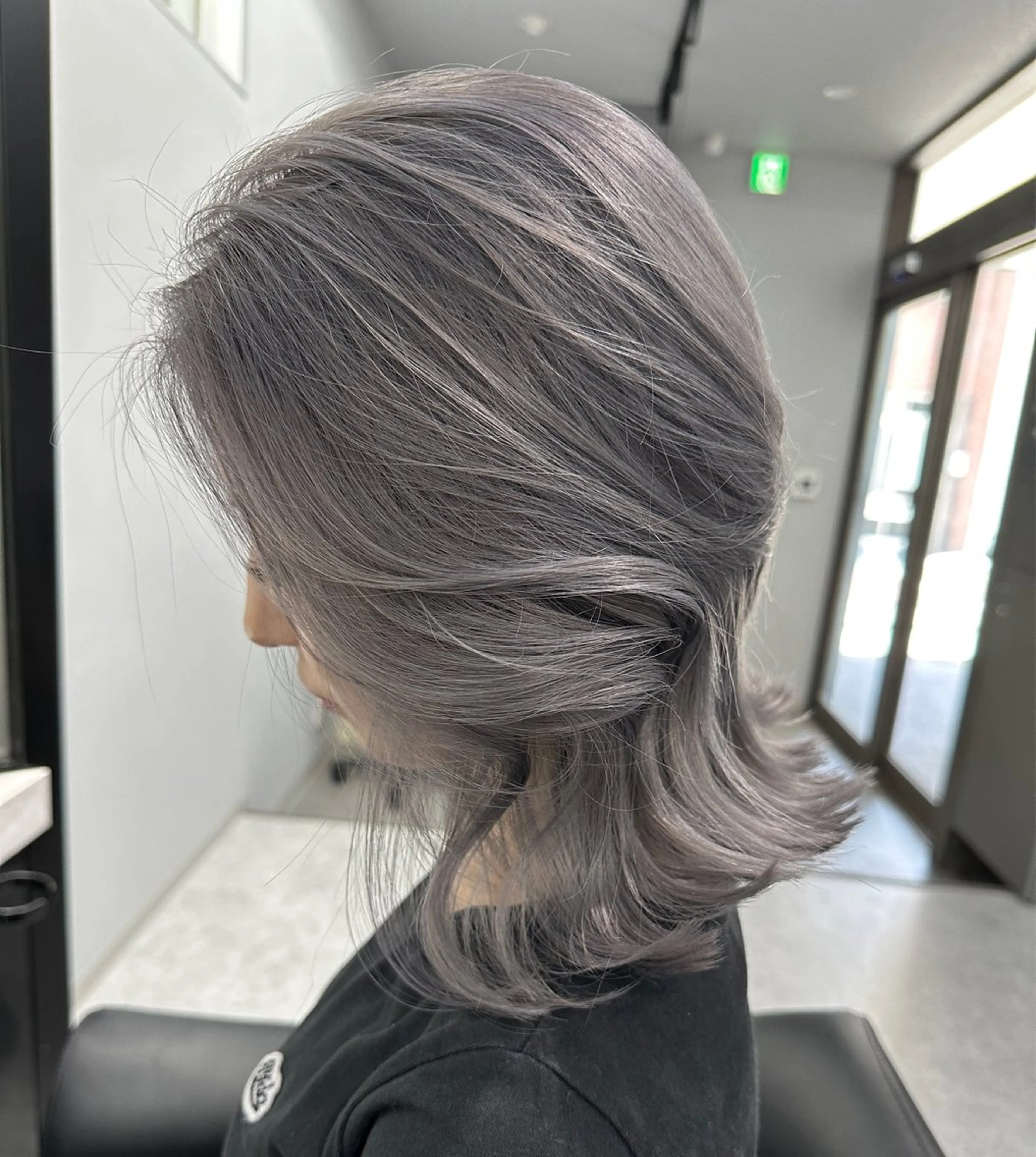 ショート カラー アッシュ ハイトーンカラー ボブ カット ヘアカラー i'll 髪質改善 淀屋橋 大阪【イル】所属・ハイトーンボブ /tasukuのヘアスタイル