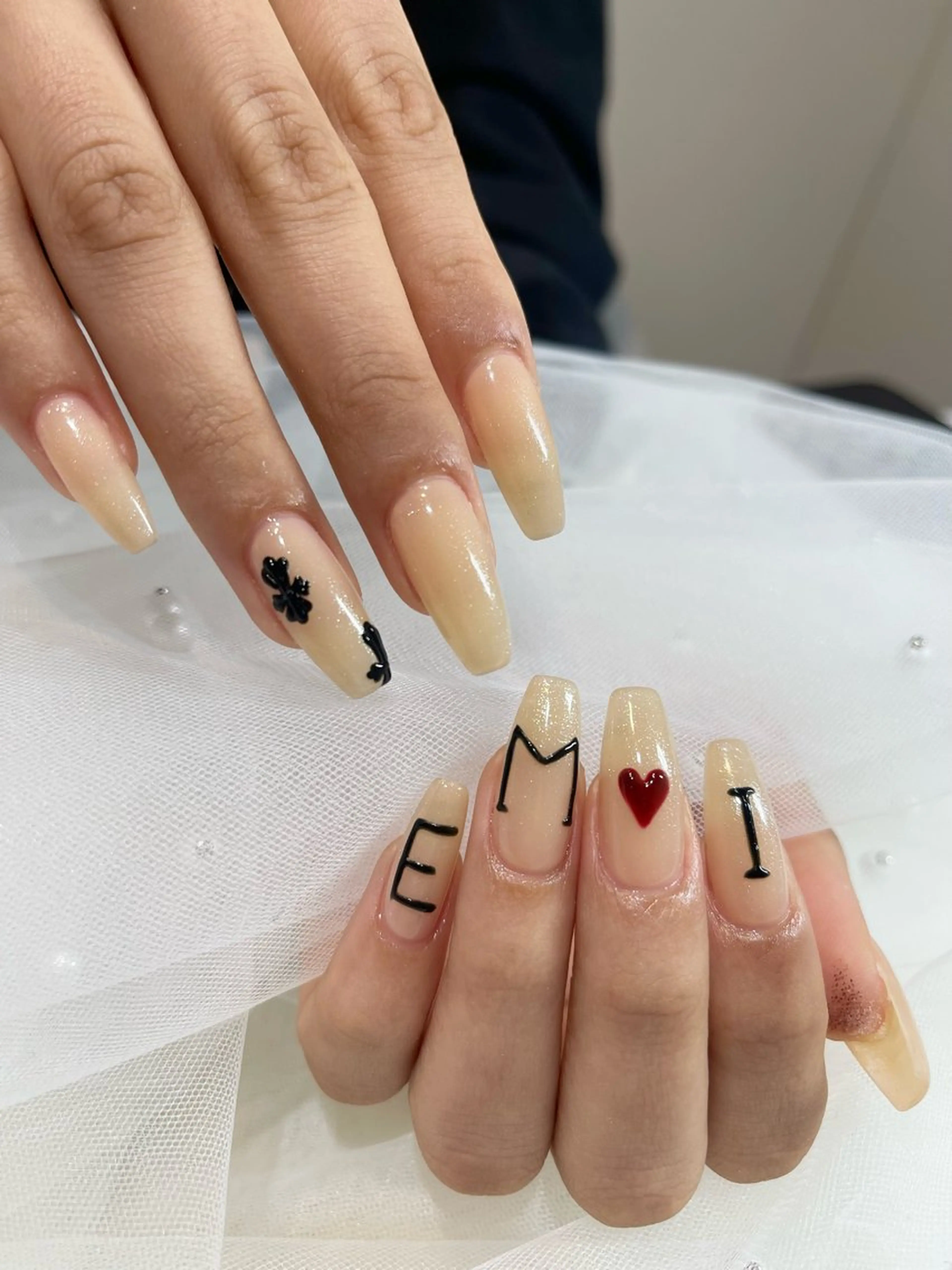 Hand 持ち込みデザイン🩶🪄オフ代別の写真