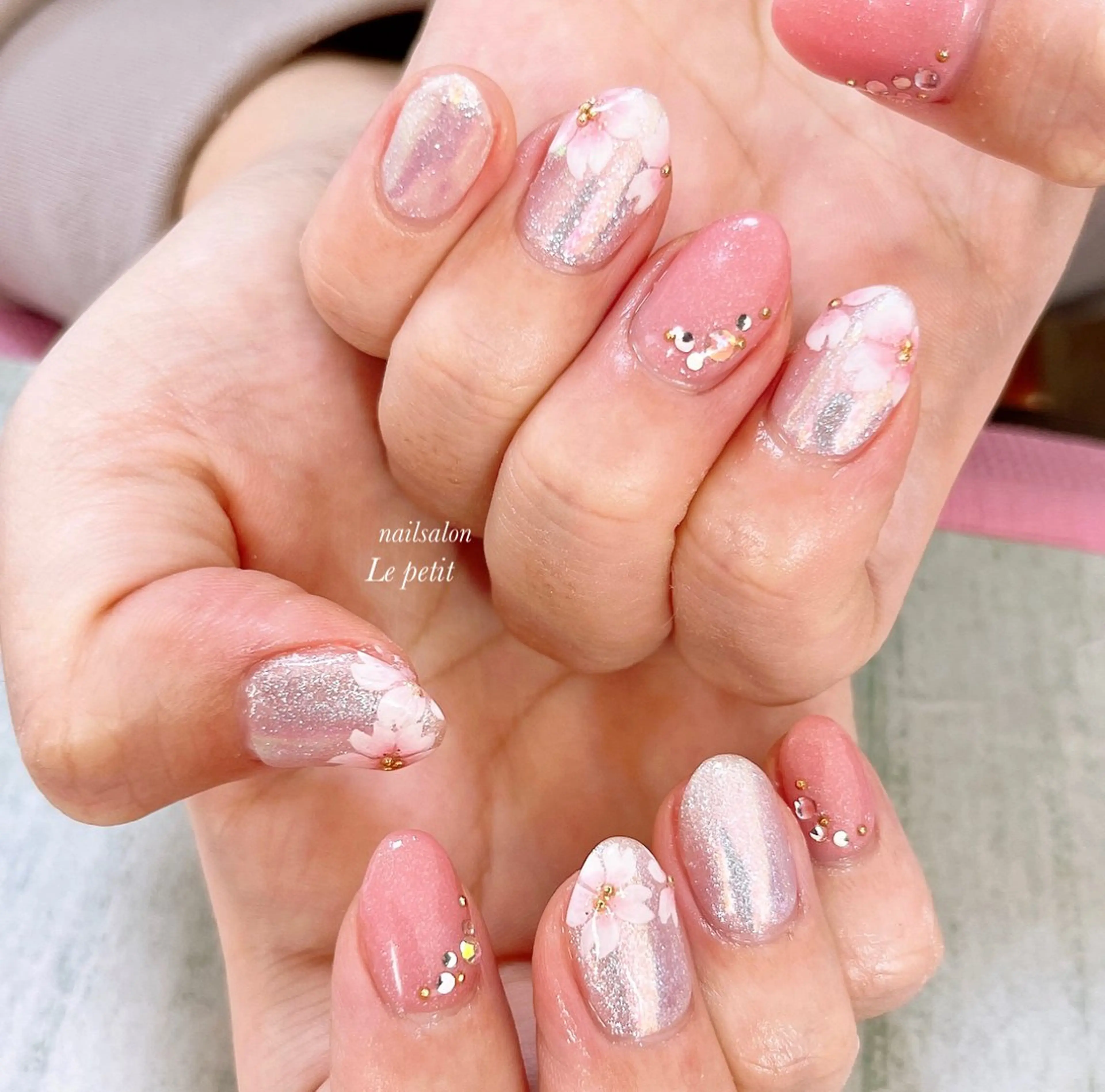 ネイル 石野 広佳のネイルデザイン