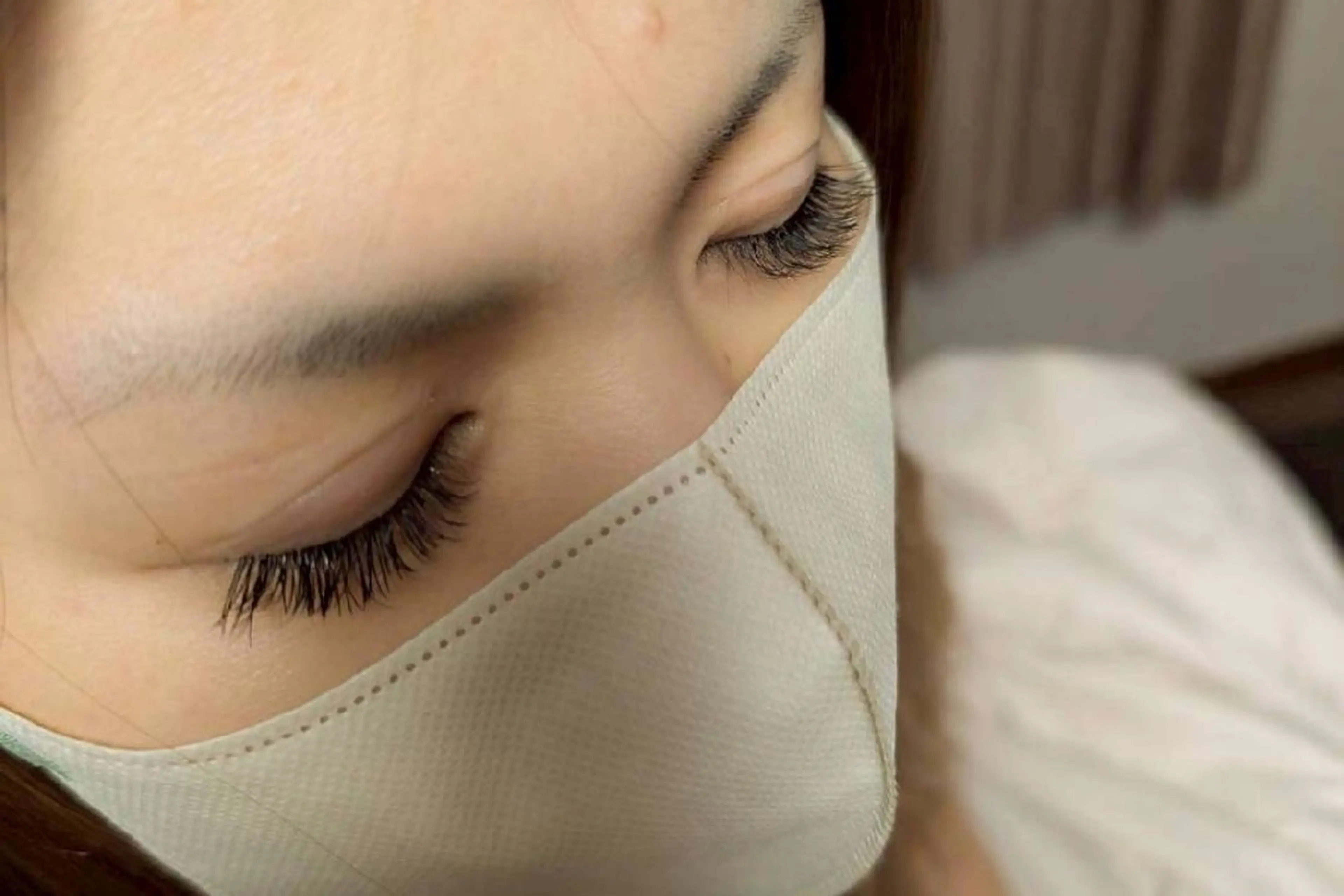 フラットラッシュまつ毛エクステセーブル140本迄の写真