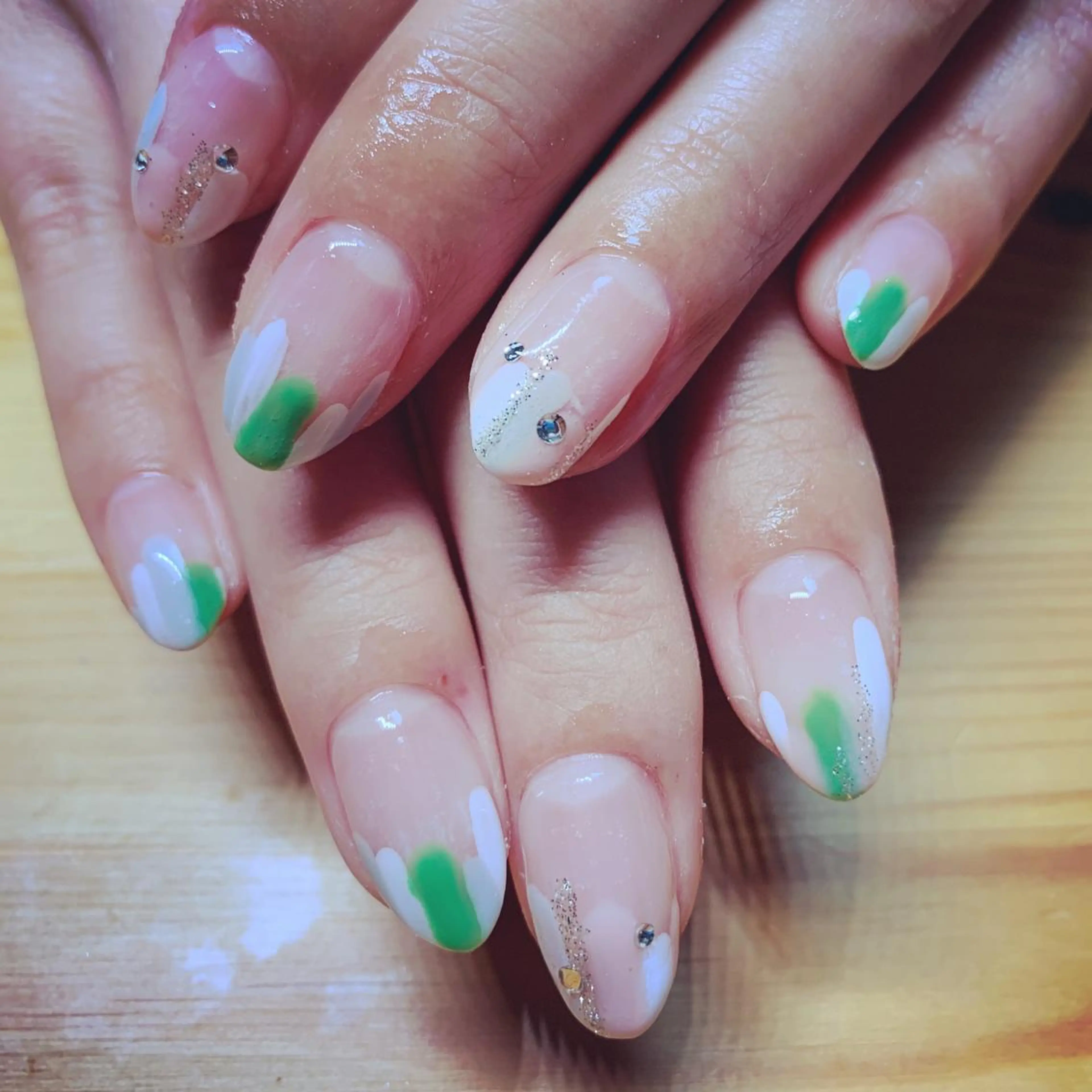 ネイル ハンドネイル フットネイル Adite nailのネイルデザイン