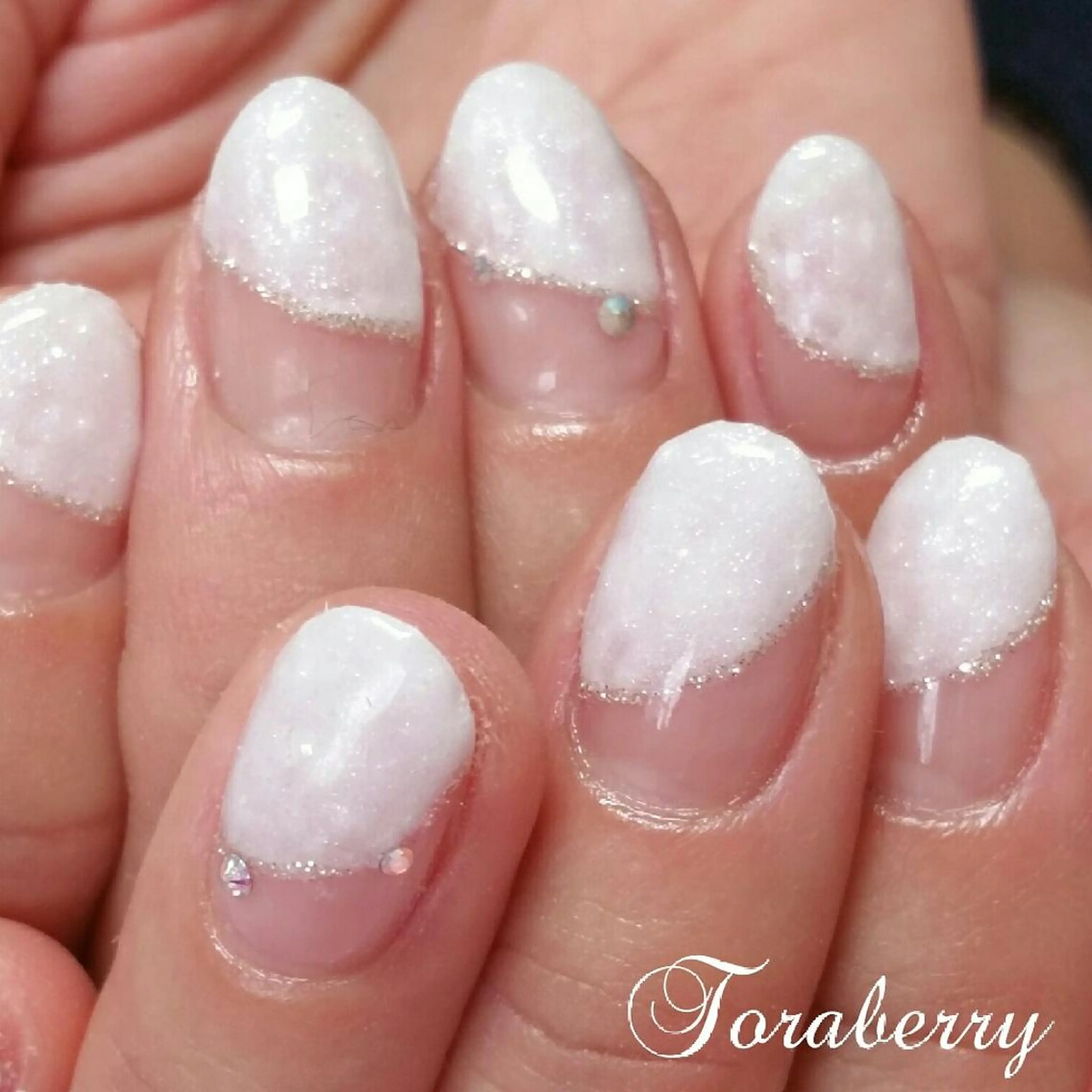 ネイル フレンチネイル 斜めフレンチ ハンドネイル ネイリスト なつみのネイルデザイン