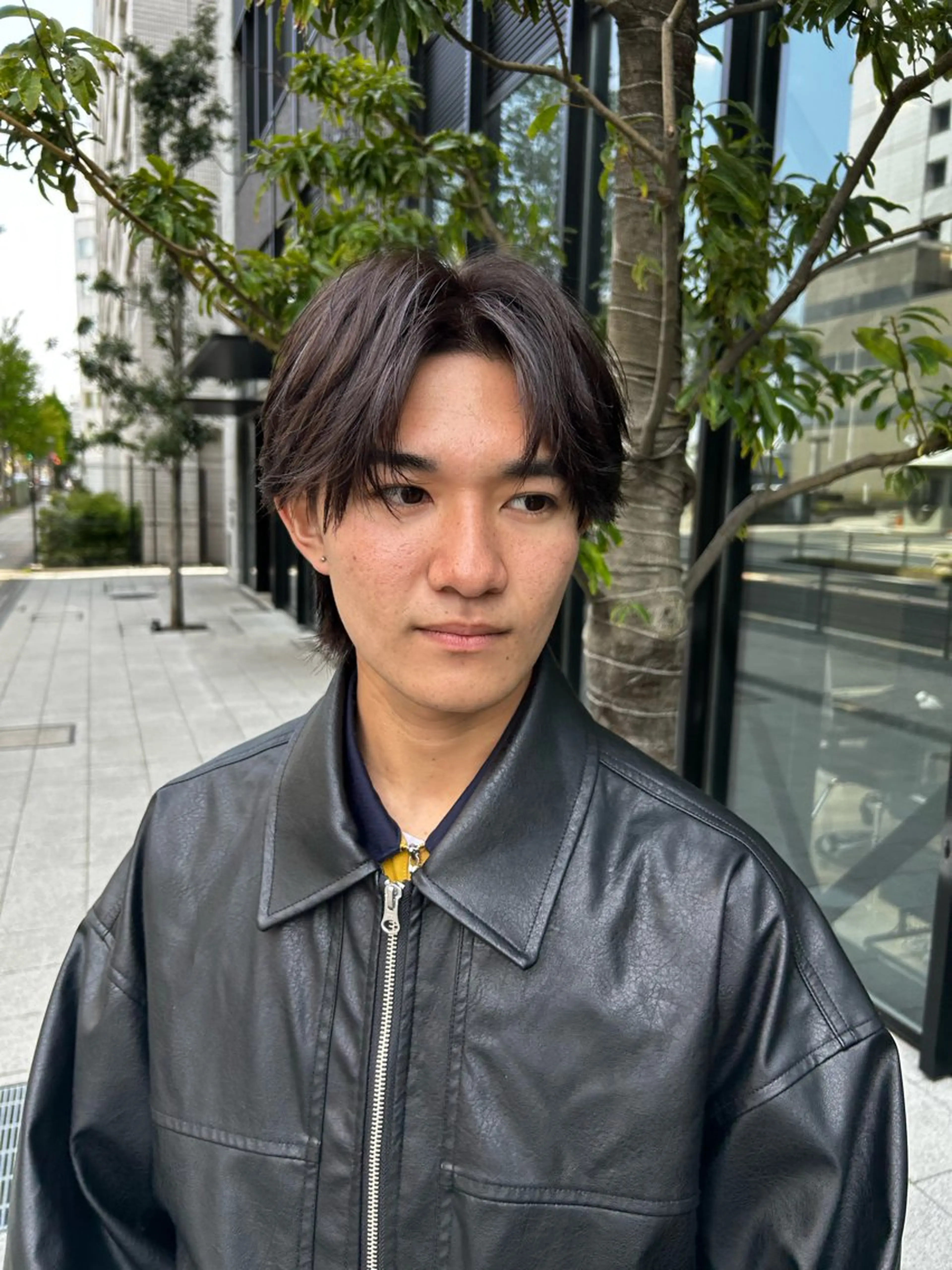 カラー メンズ メンズハイライト ブルーカラー 透明感カラー ハイライトカラー ネイビーカラー For.c.c.c.c所属・近藤 ちかのヘアスタイル