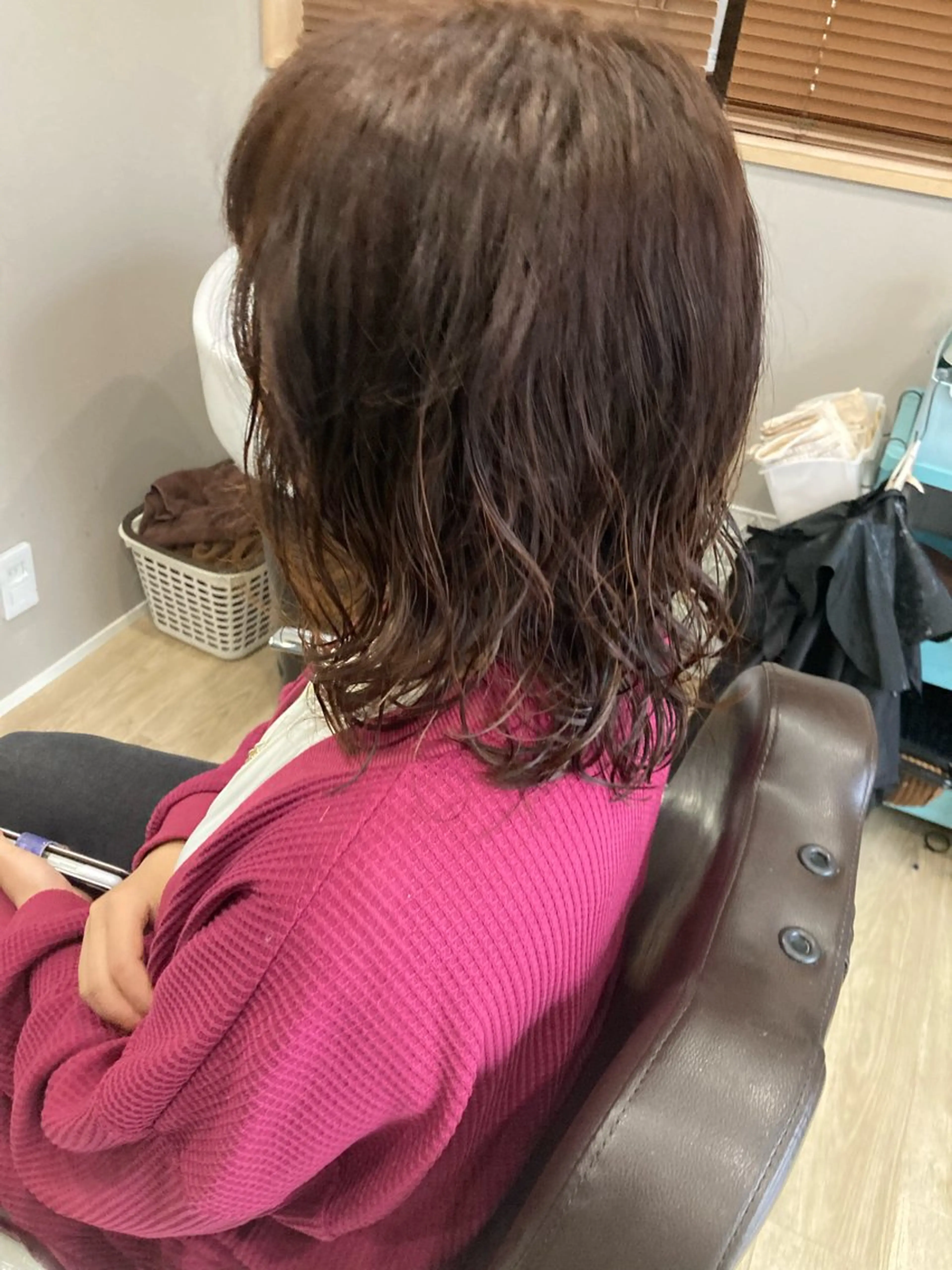 セミロング パーマ Hair room Leaのヘアスタイル