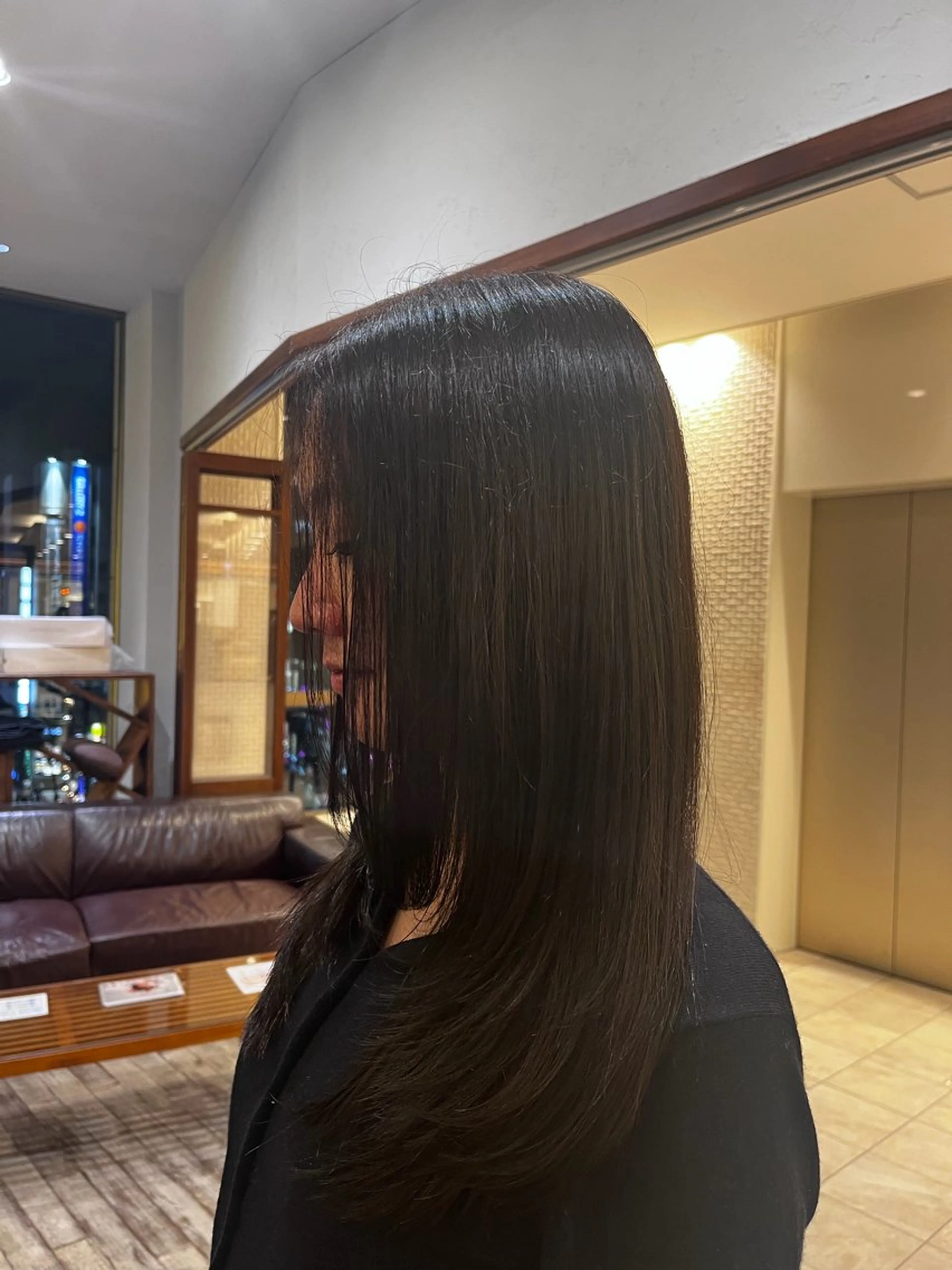 カラー ヘアカラー トリートメント 平居 舞白のヘアスタイル