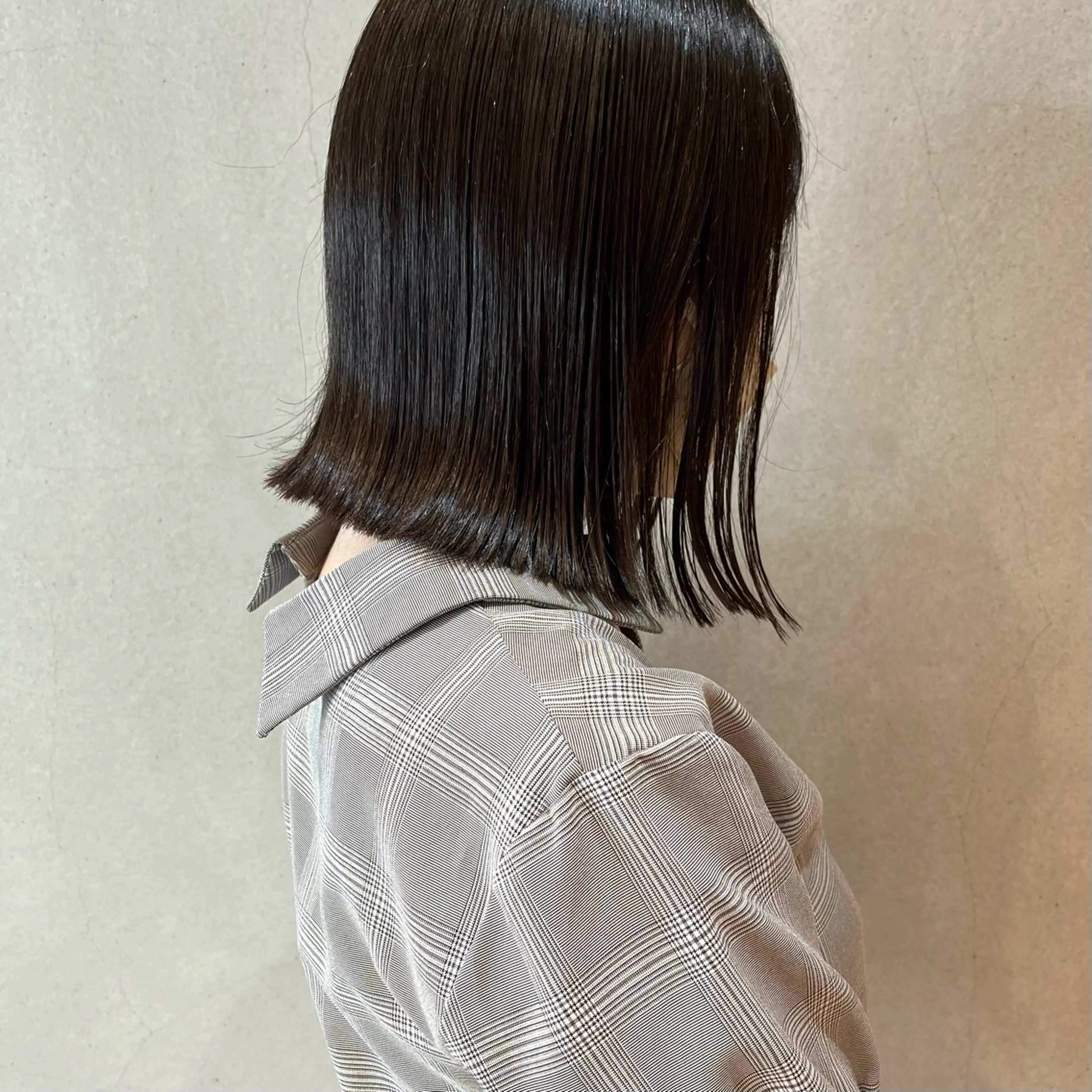 ミディアム 切りっぱなしボブ ボブ ボブ/透明感カラー /坂口恵梨子のヘアスタイル