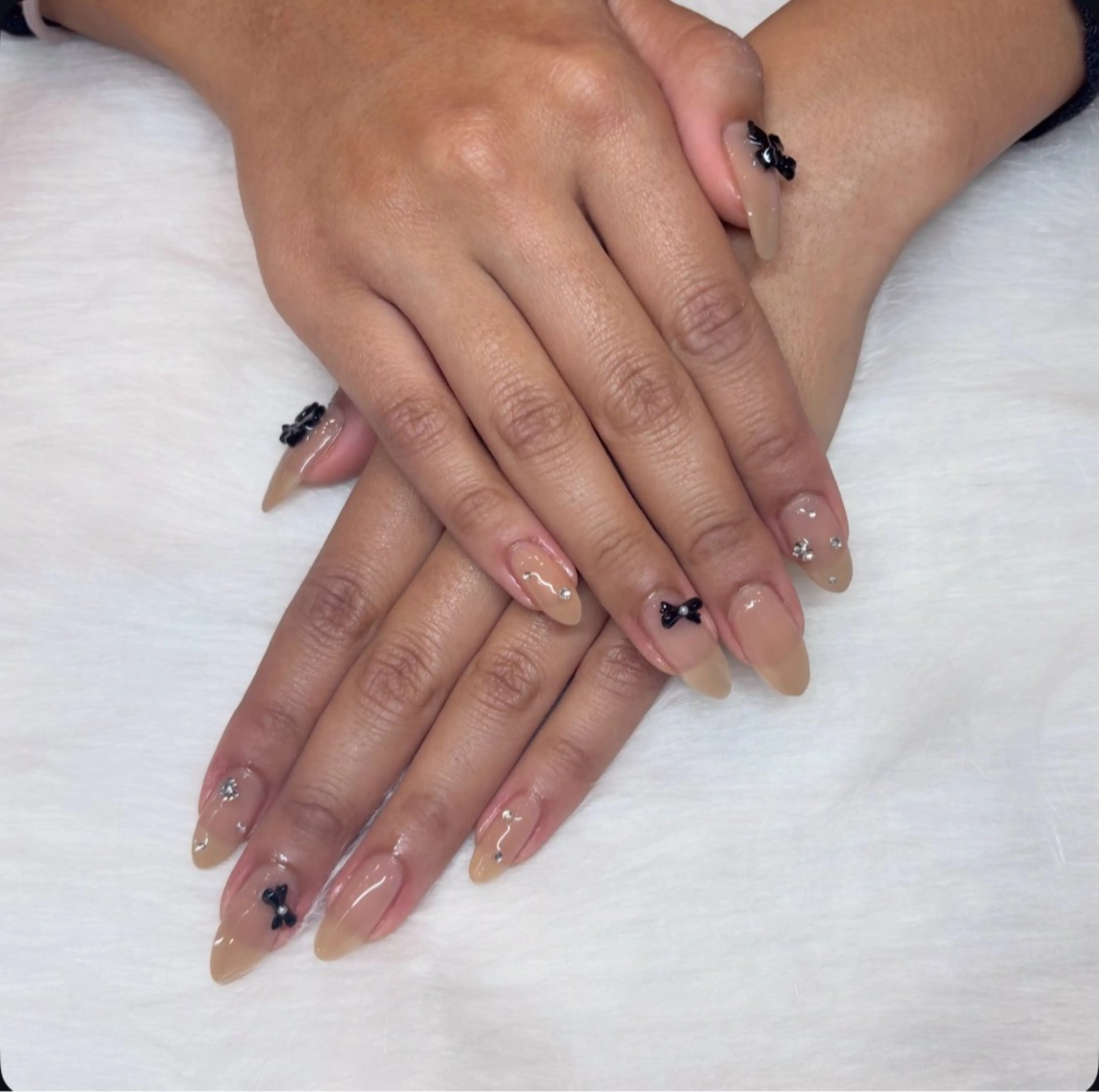 ネイル リボン ハンドネイル HANA ユカのネイルデザイン