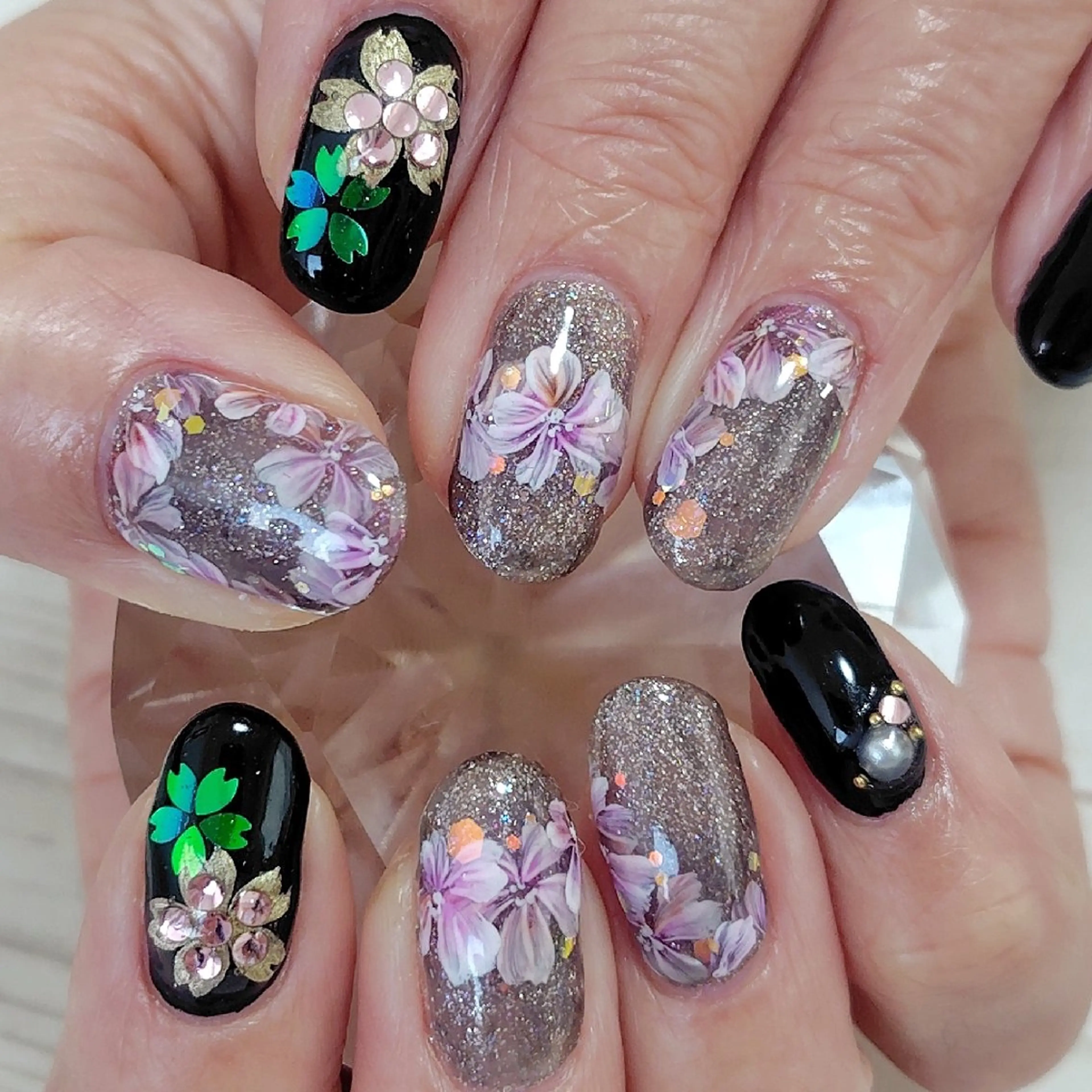 ネイル フラワーネイル ハンドネイル 池元 真由美のネイルデザイン