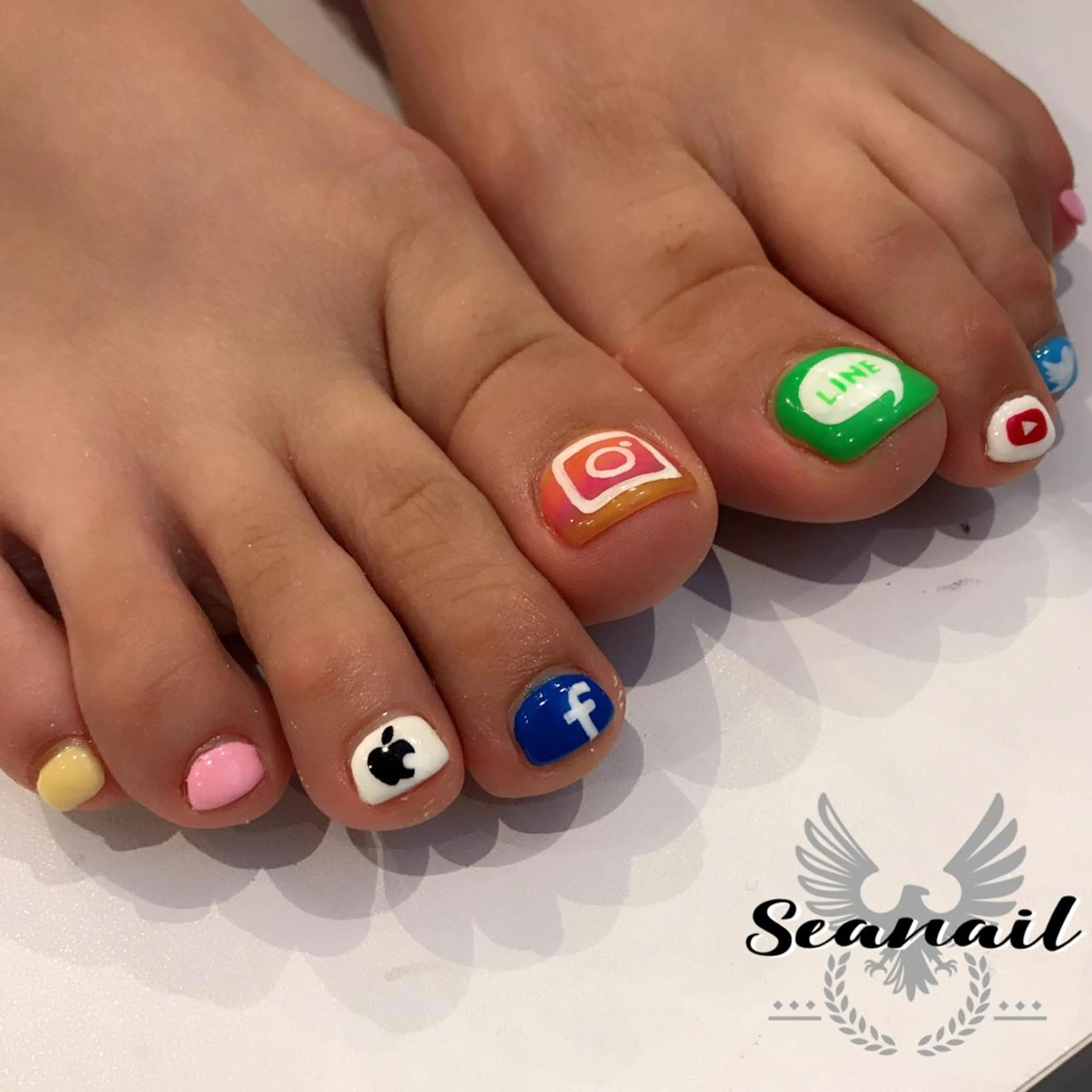 ネイル 小尾 栞のネイルデザイン