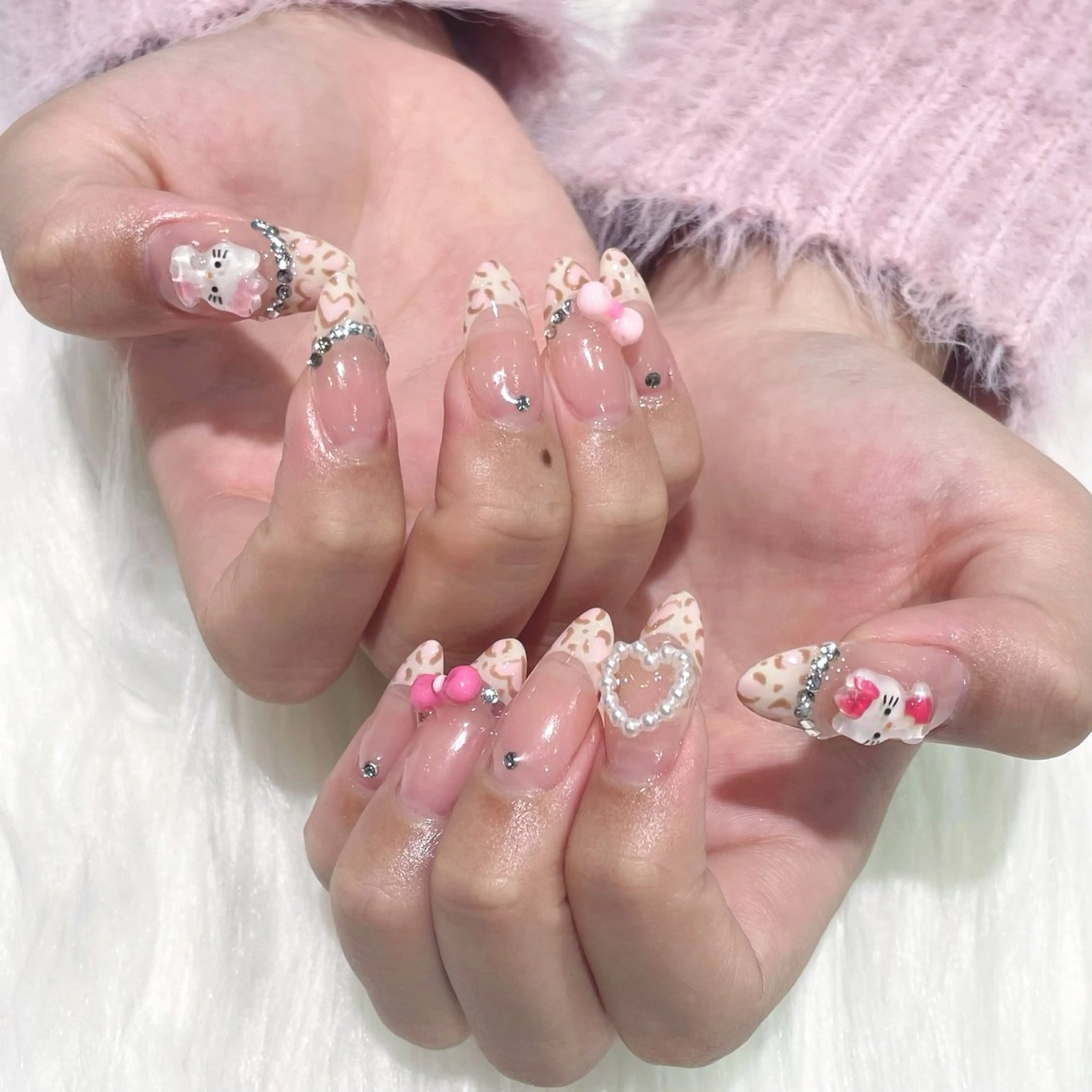 ネイル 長さ出し フレンチネイル ネイルチップ ハンドネイル jujur HARUKA🌸のネイルデザイン