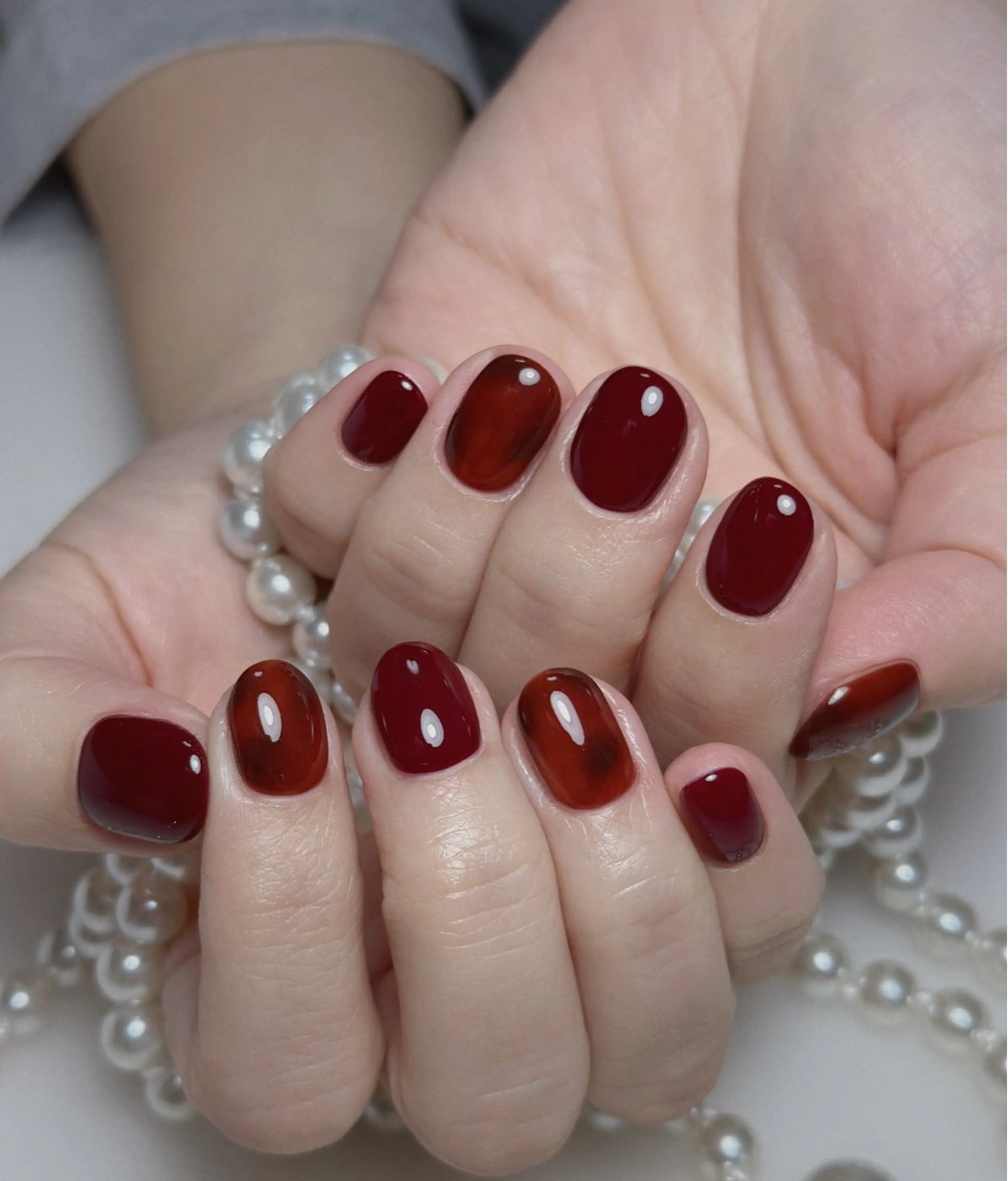 ネイル オーロラネイル 長さ出し フットネイル 韓国ネイル ラメ(グリッター) ハンドネイル 👍thumbs up nail👍のネイルデザイン