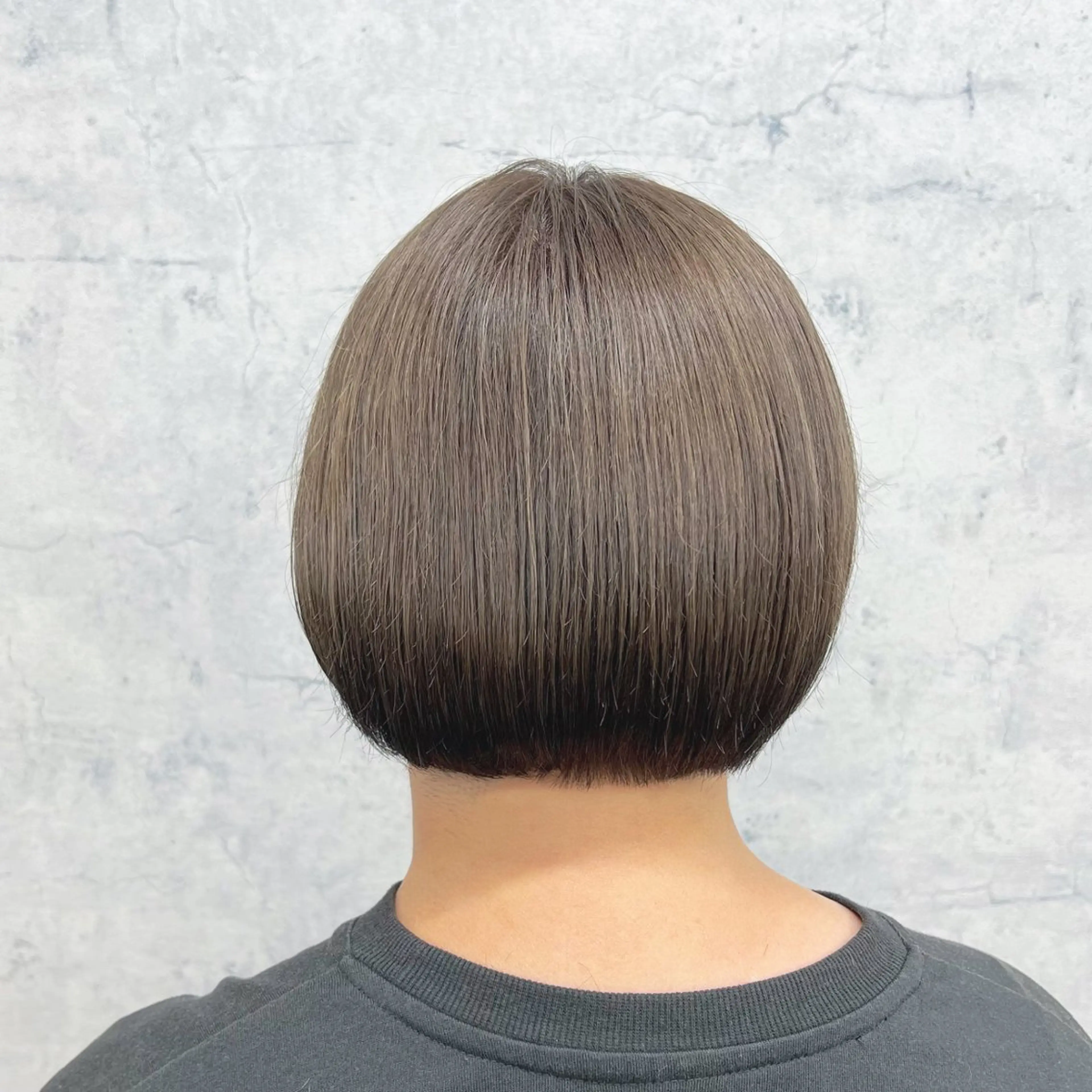 ショート カラー ヘアカラー JUNSHIN🦋 ヘアセット／カラーのヘアスタイル