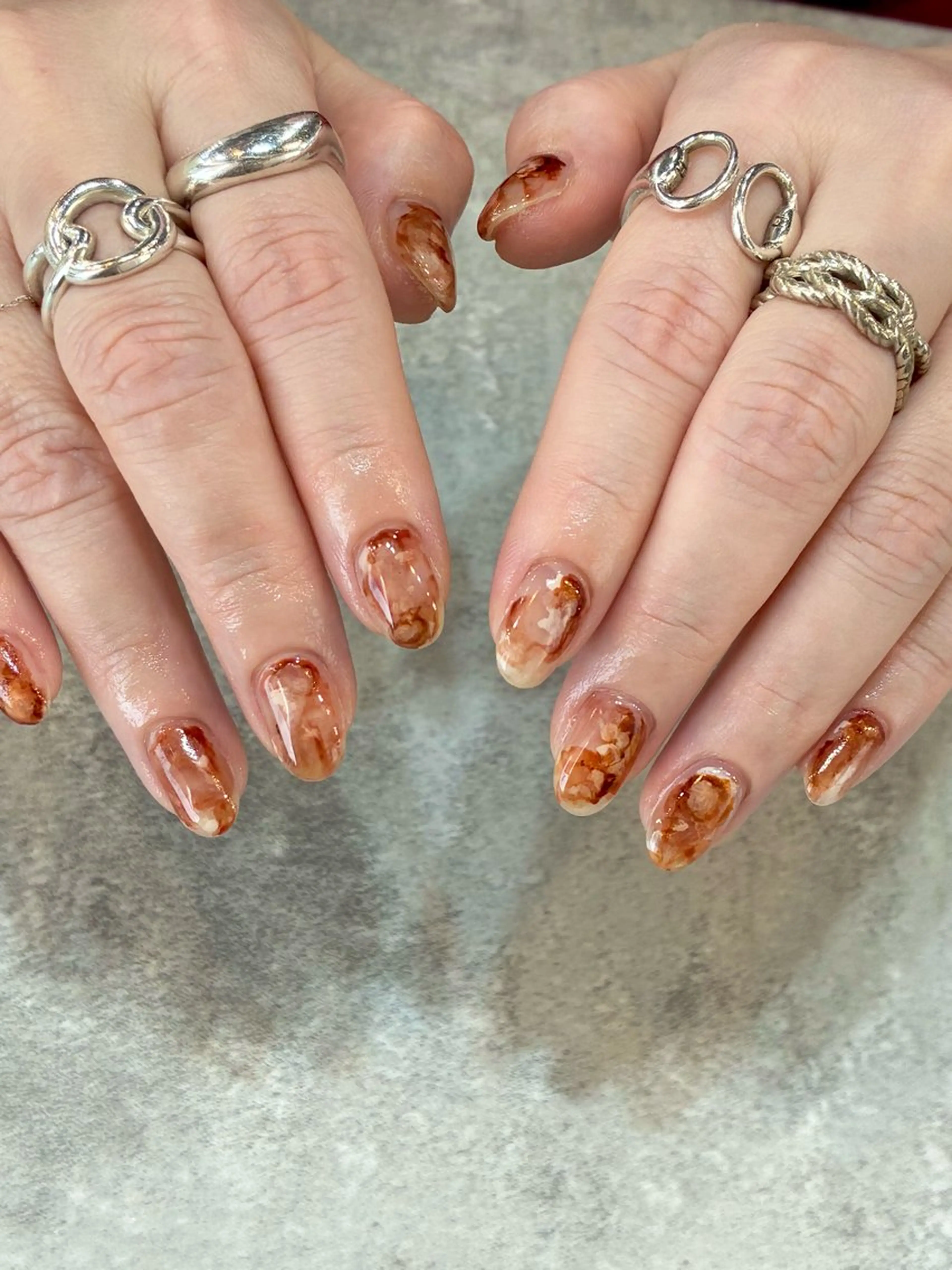 ネイル ニュアンスネイル glaNje shioriのネイルデザイン