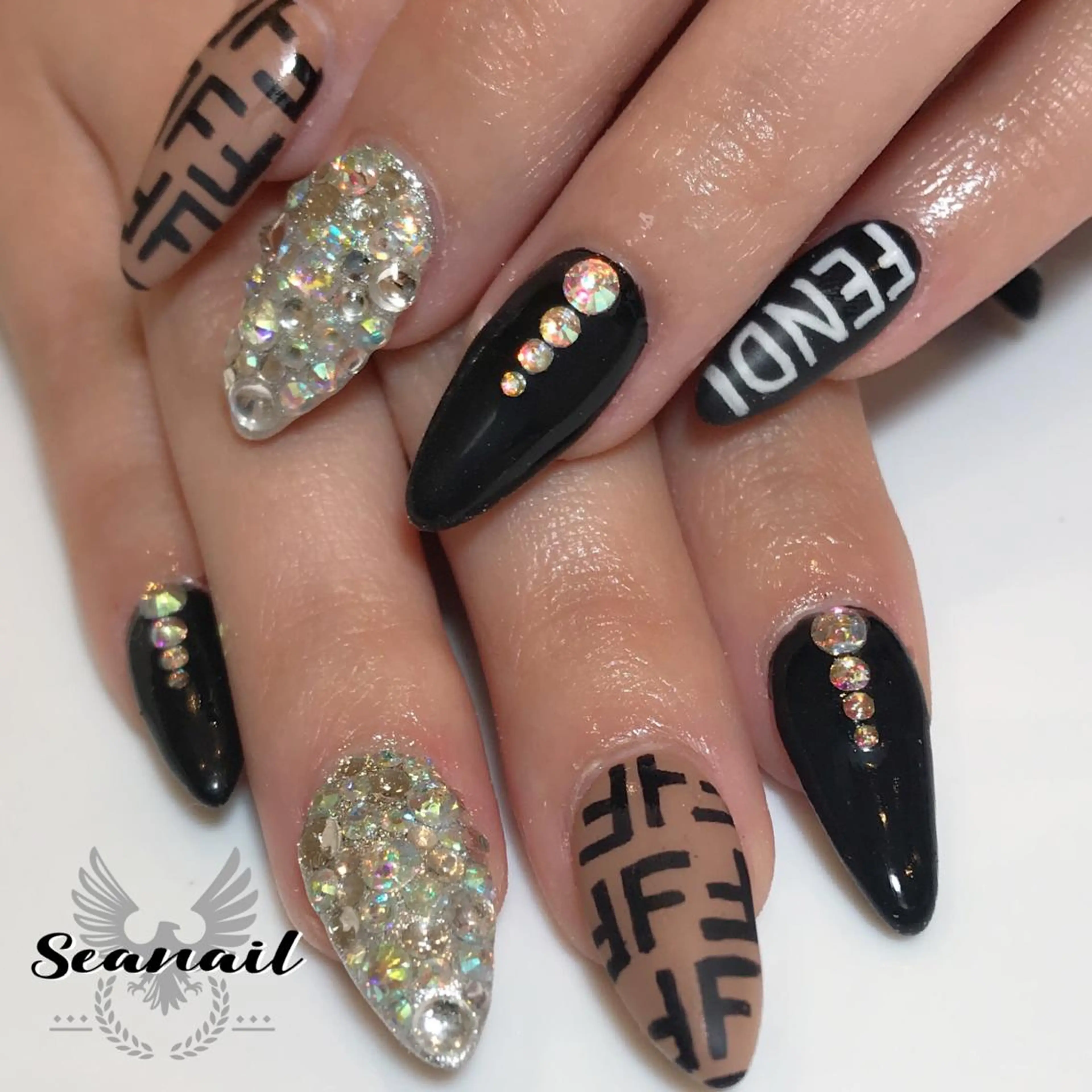 ネイル 小尾 栞のネイルデザイン