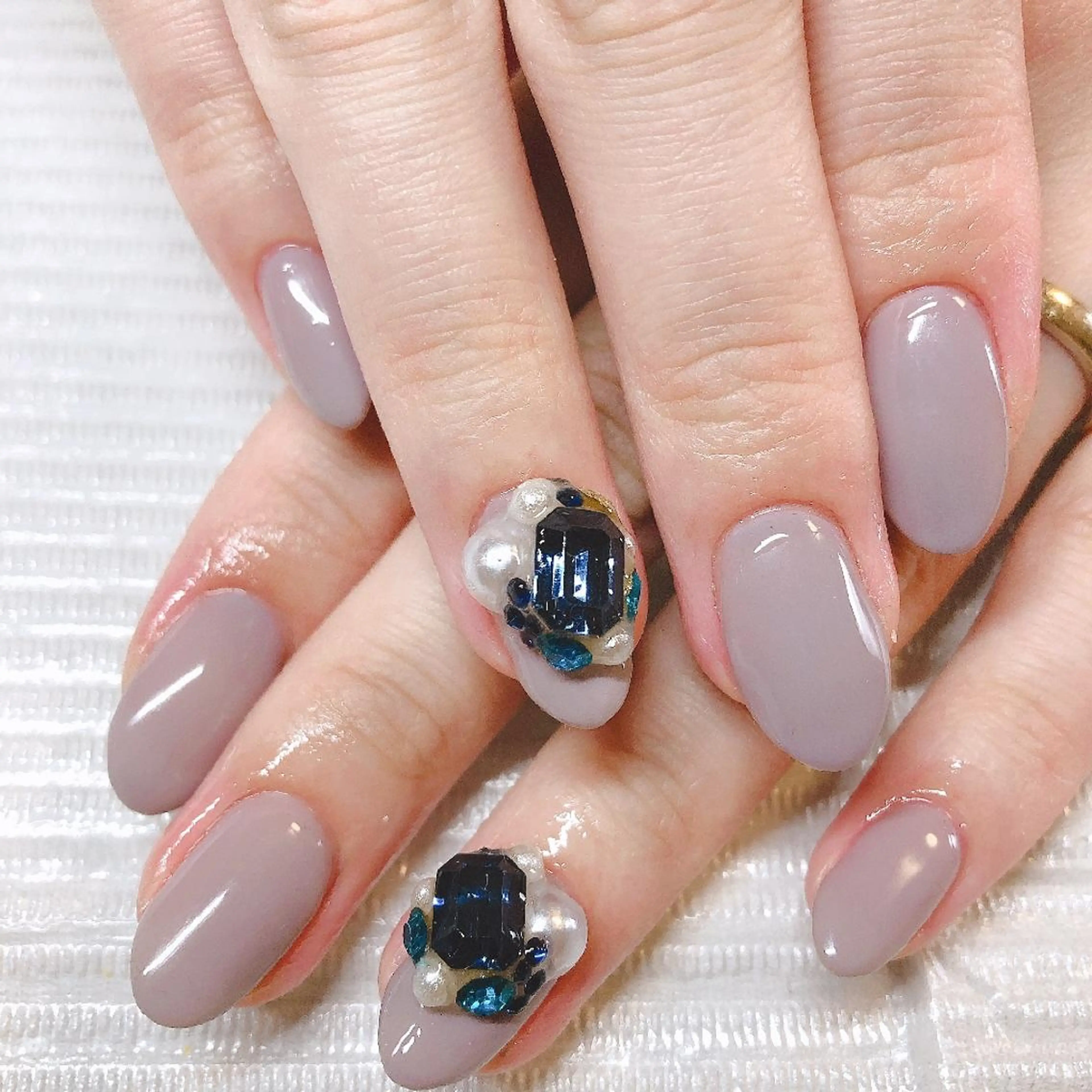 ミディアム ネイル ワンカラーネイル シンプルネイル ☺︎山部 志麻☺︎のネイルデザイン