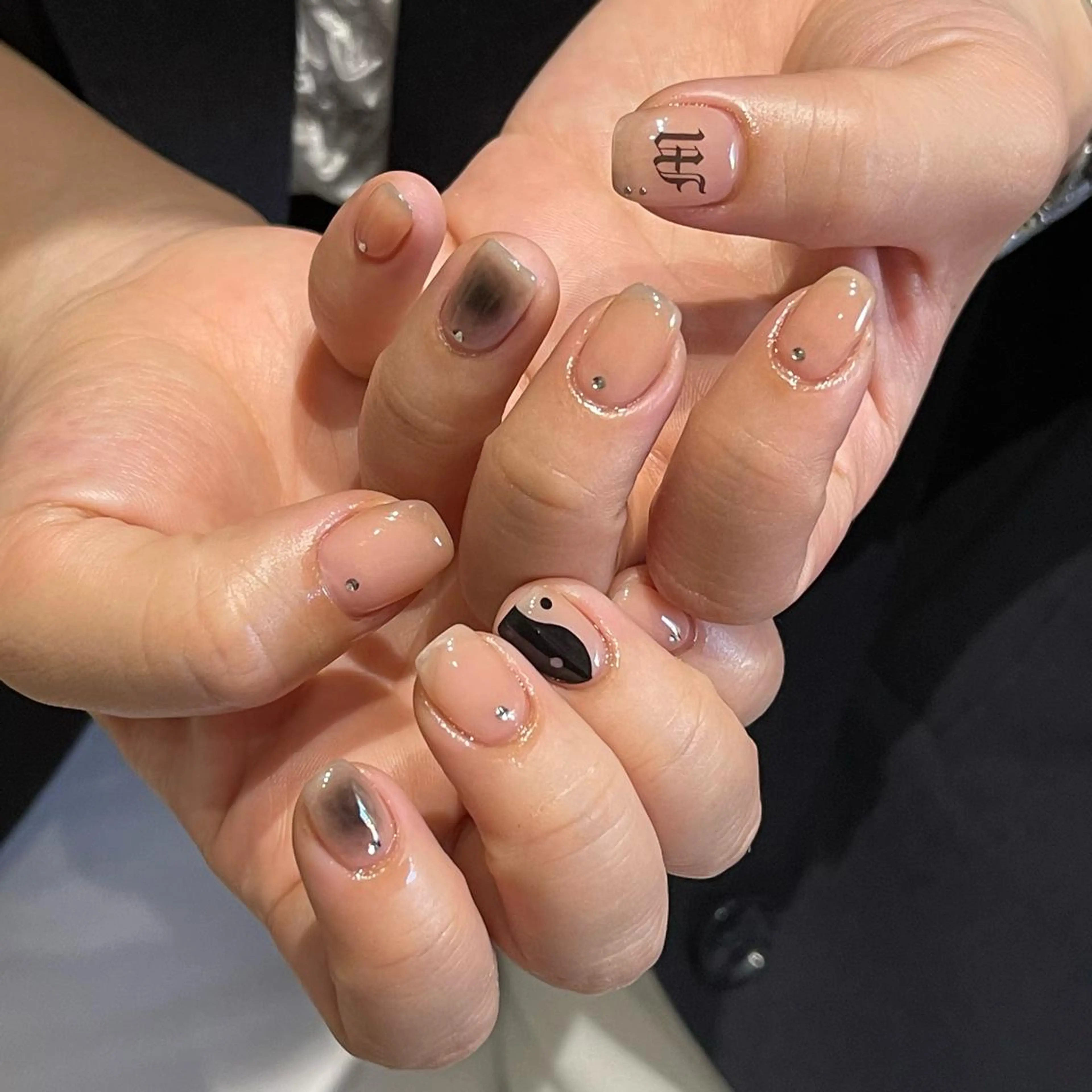 ネイル 8113 海外/y2k/韓国のネイルデザイン