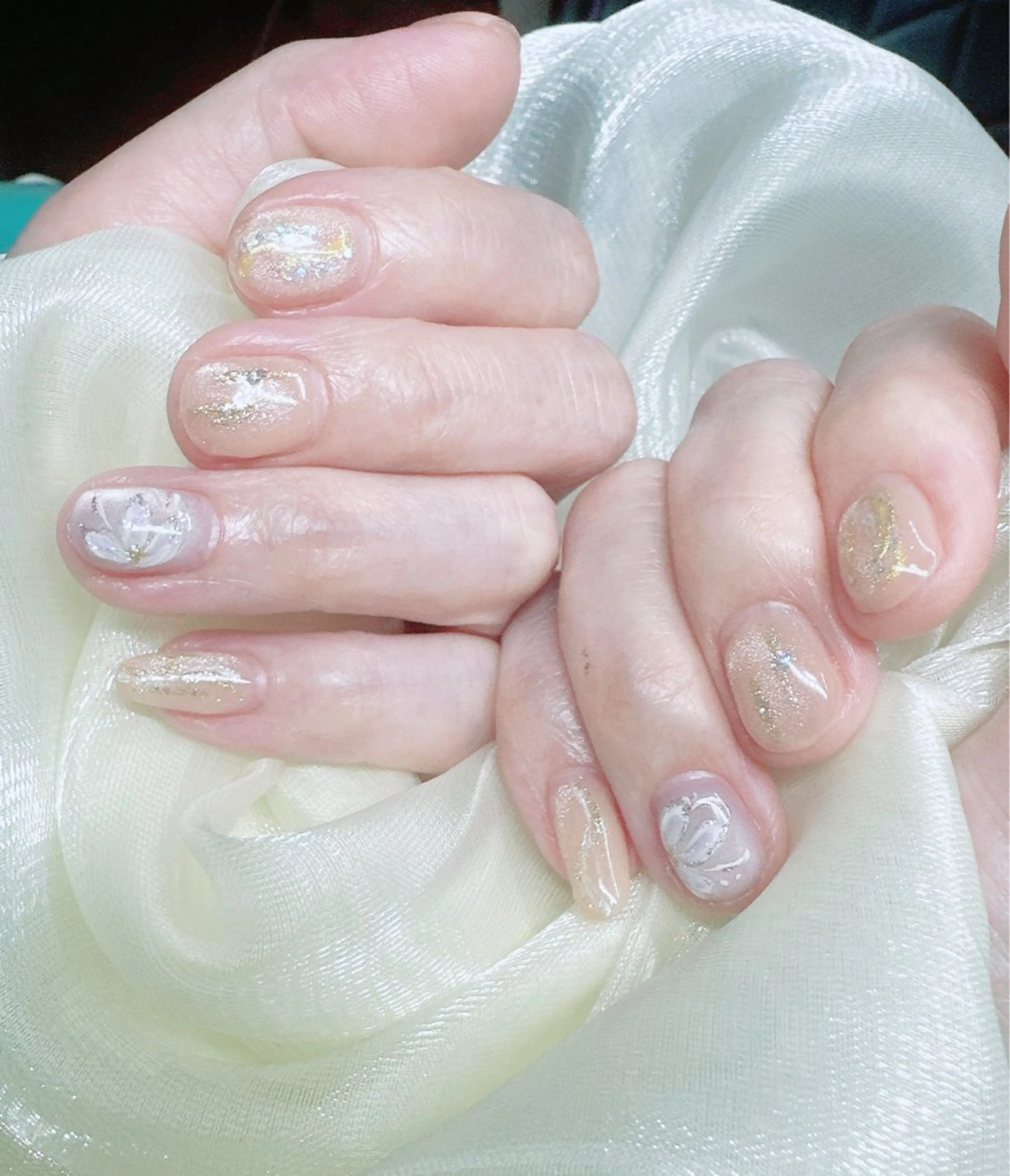 オフなしご新規様限定アート 4本ネイル 片手2本ずつアートの写真