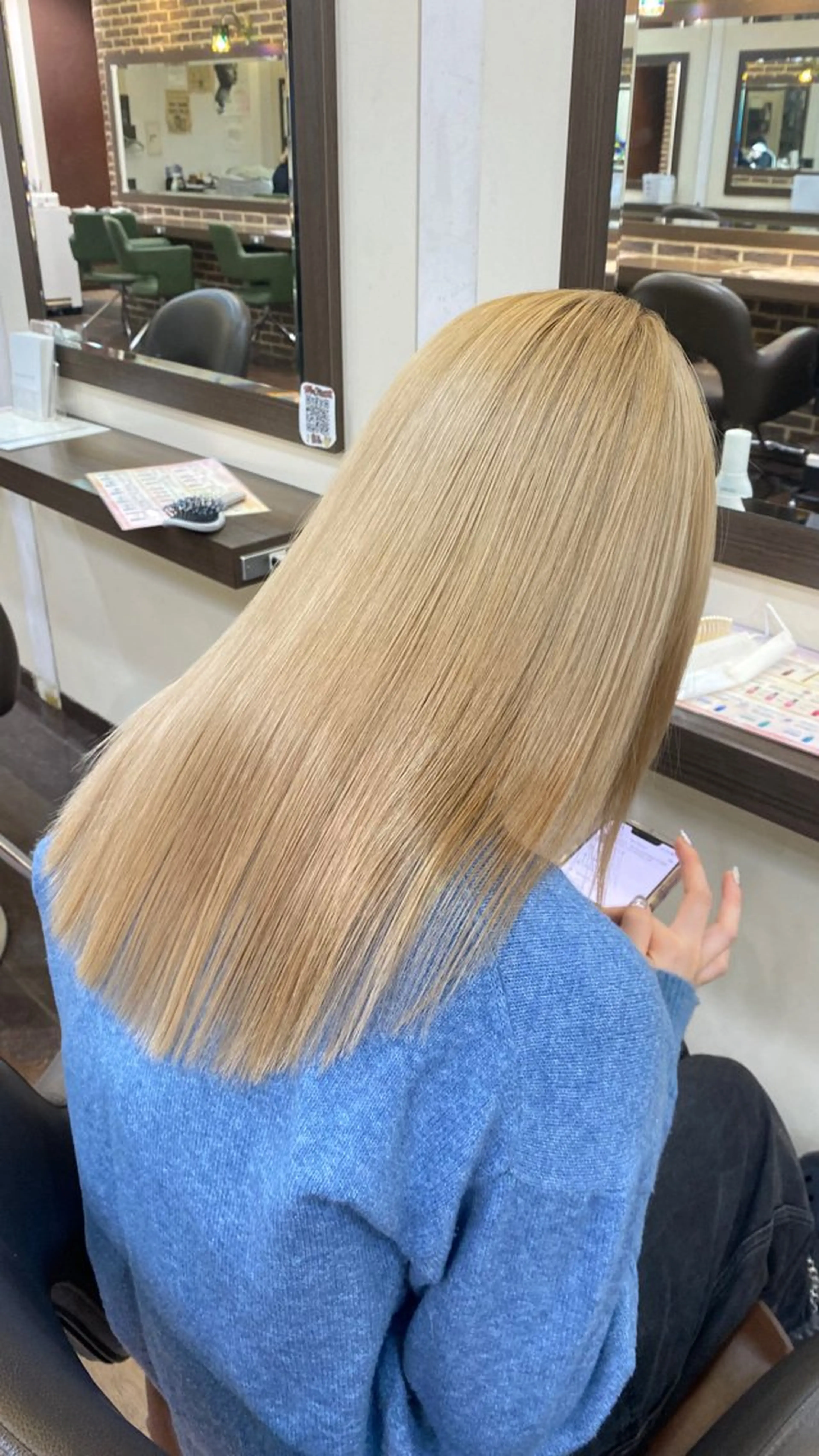 ロング カラー 酸性ストレート 🤍🎀honokaのヘアスタイル