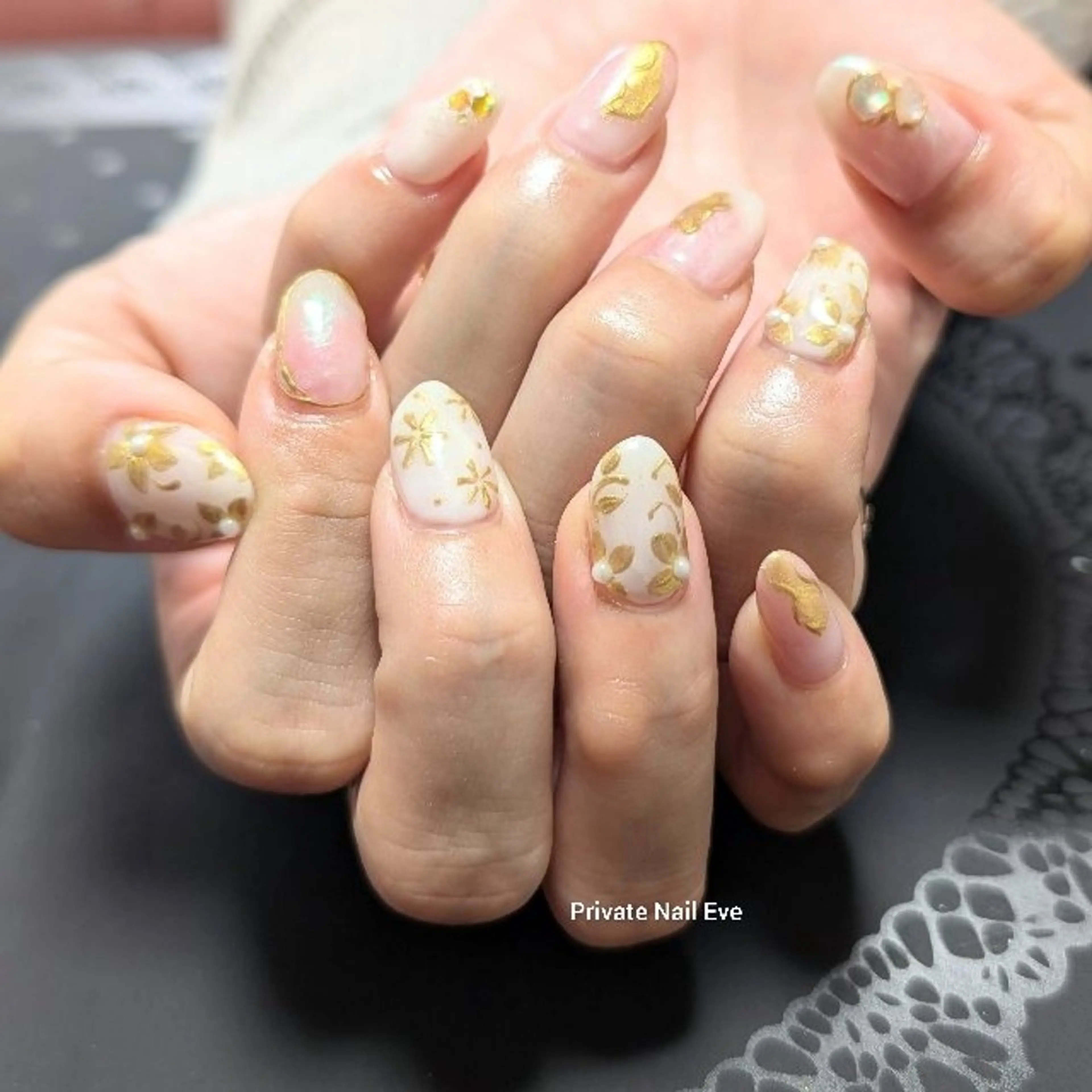 ネイル フラワーネイル ミラーネイル 持ち込み ニュアンスネイル ハンドネイル ネイル junkoのネイルデザイン