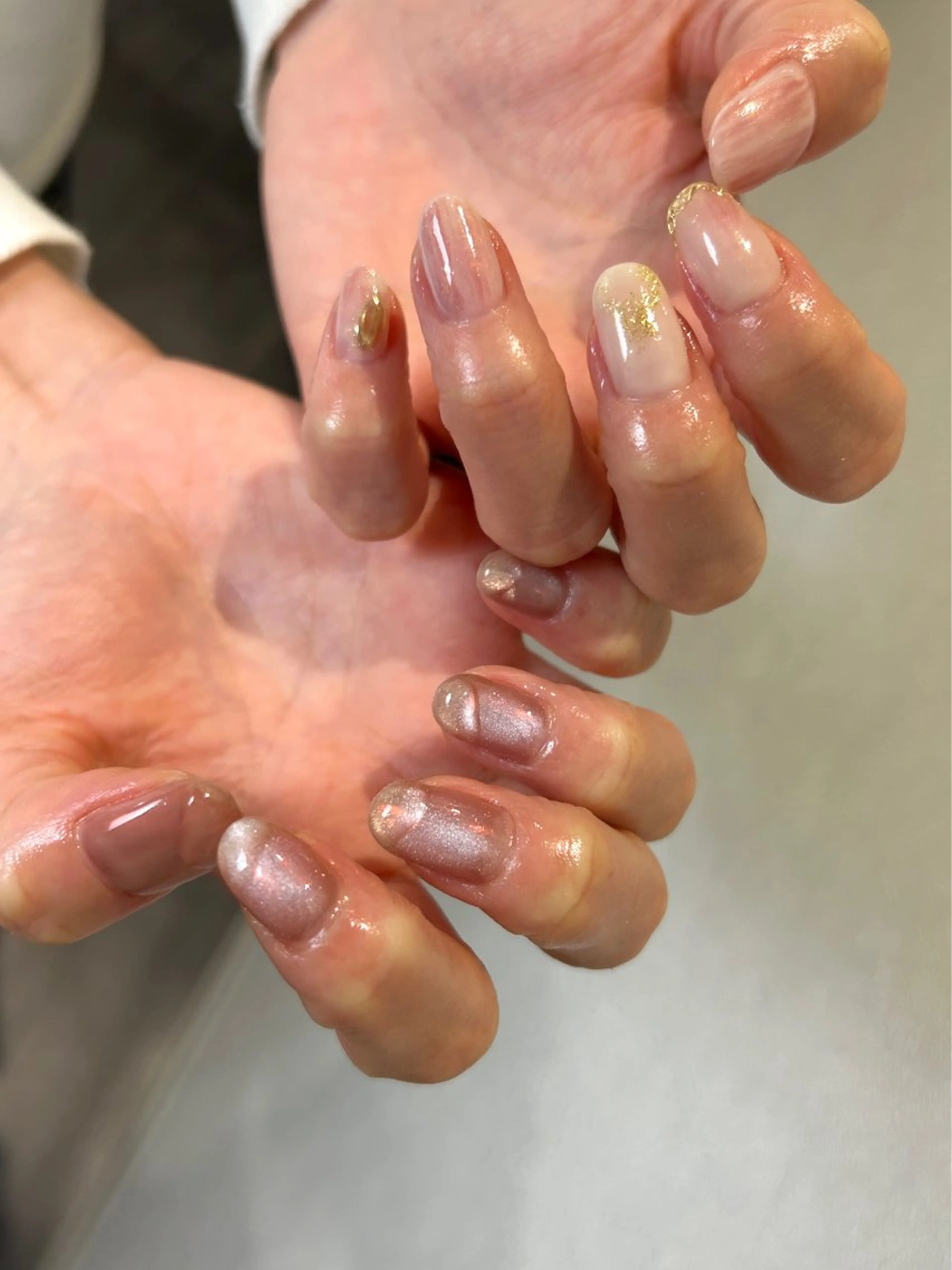 ネイル ハンドネイル NINEnami ニュアンスネイルのネイルデザイン