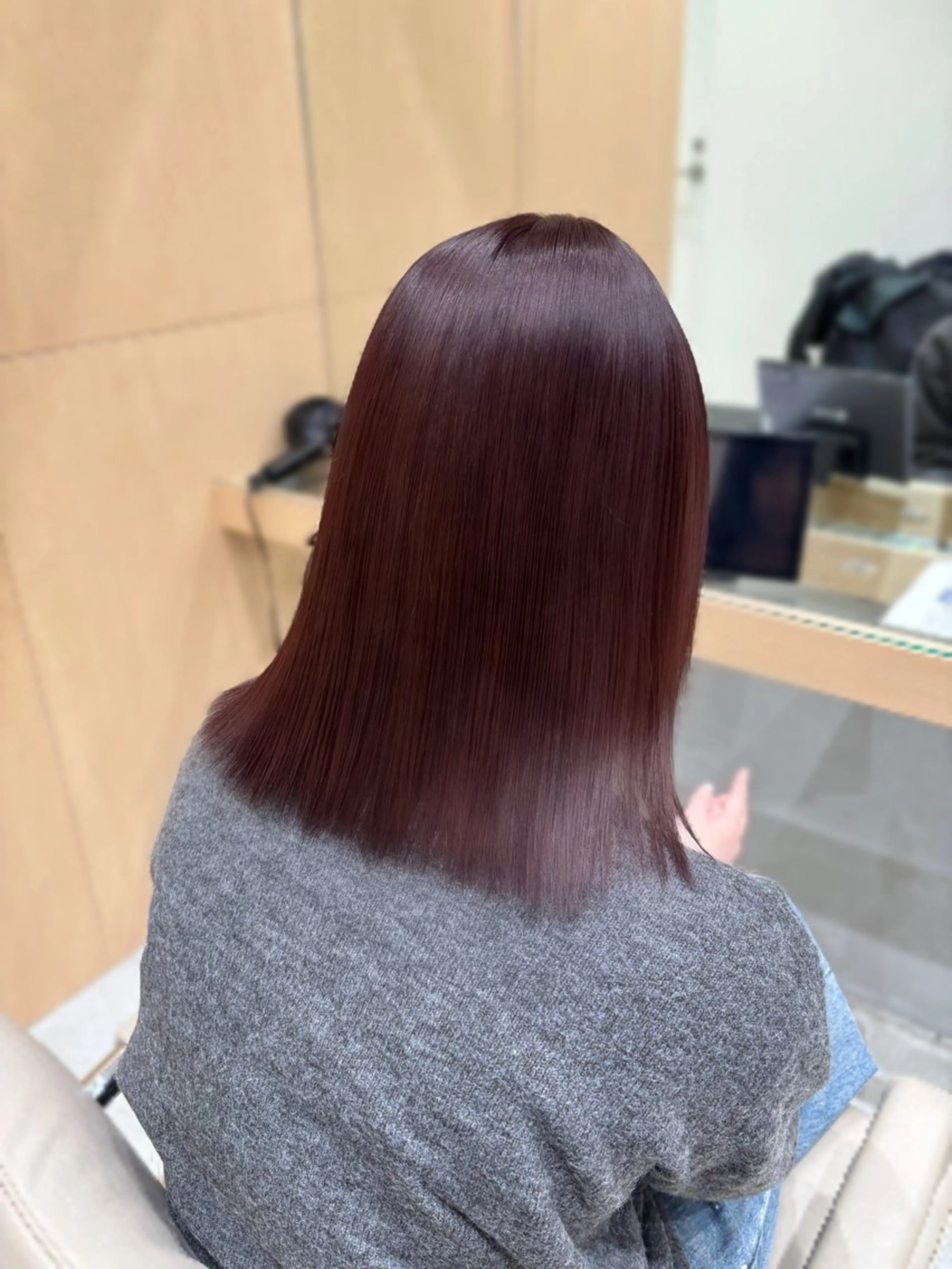 ミディアム ヘアカラー 吉澤 愛心のヘアスタイル