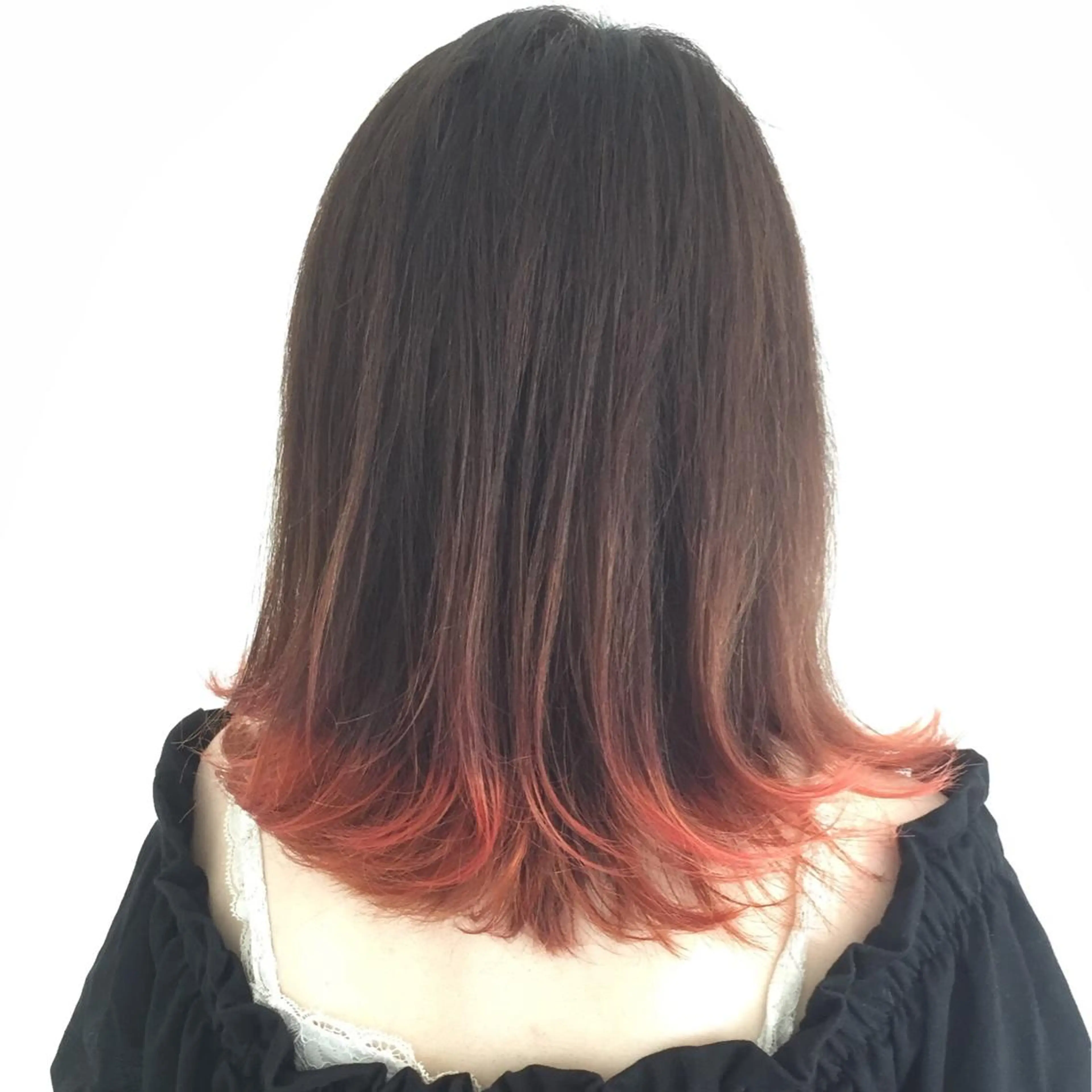 ミディアム カラー レッドカラー 中林 由佳のヘアスタイル