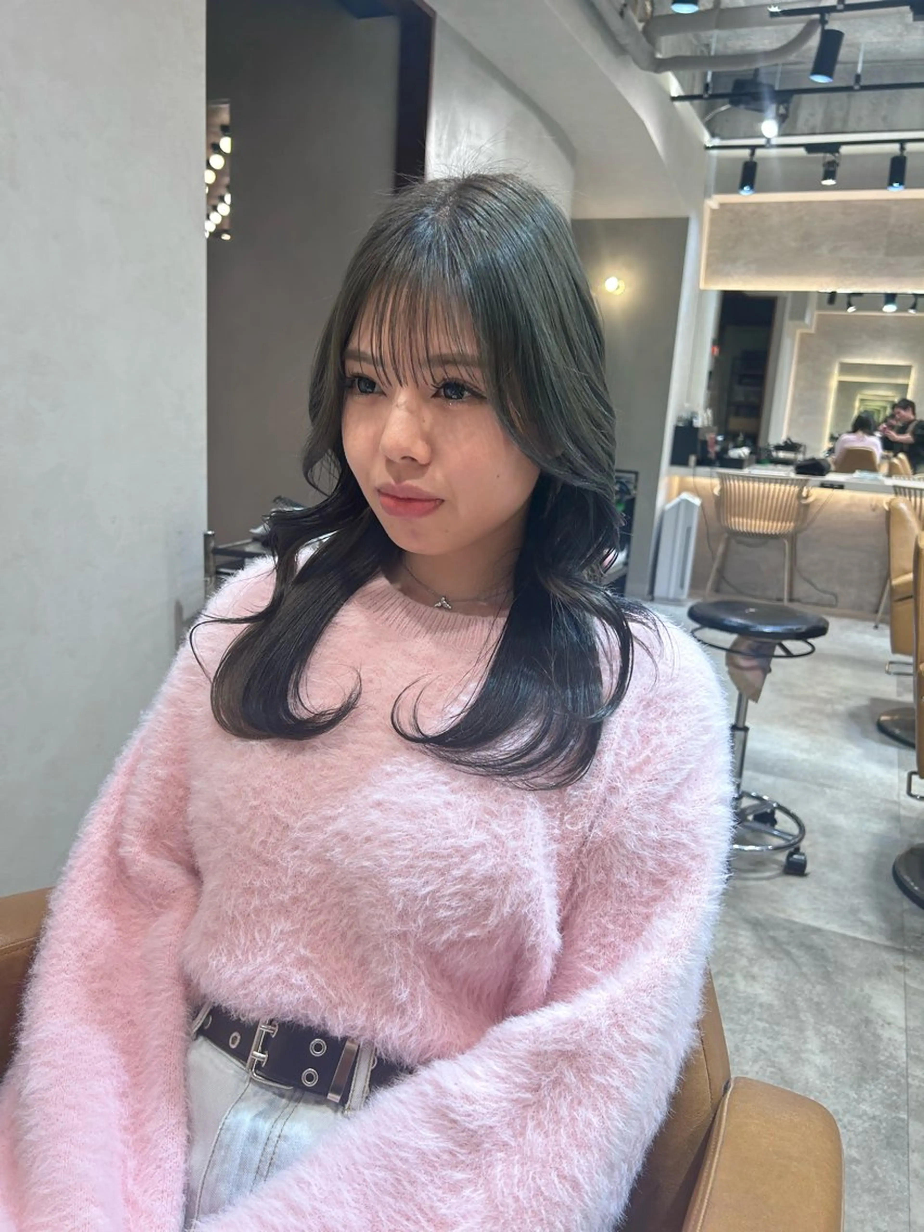 セミロング カット ヘアカラー トリートメント lond rouge所属・🍂透明感カラー 美髪矯正　YUTOのヘアスタイル