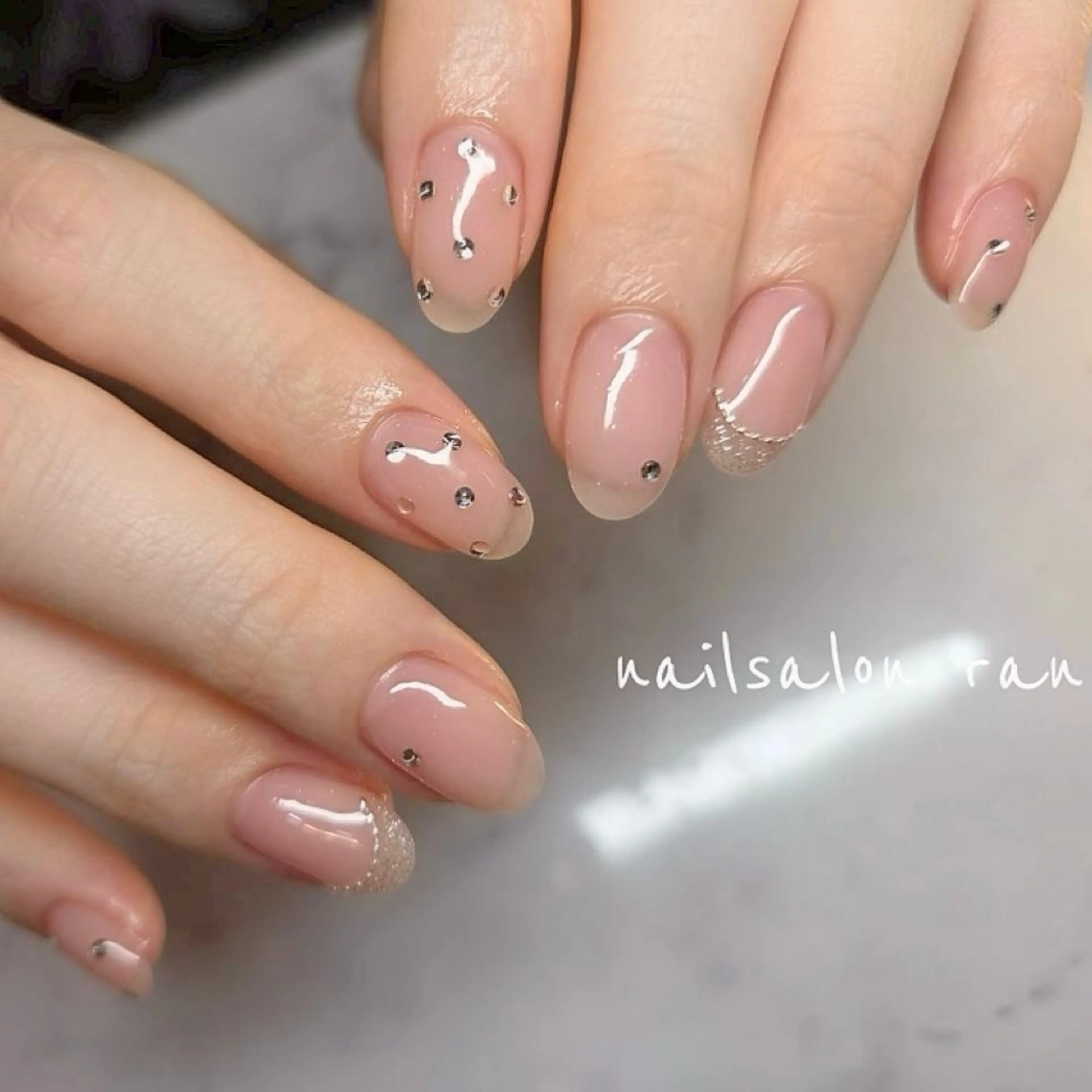 ネイル キラキラネイル ハンドネイル ハンドケア nailsalon ranのネイルデザイン