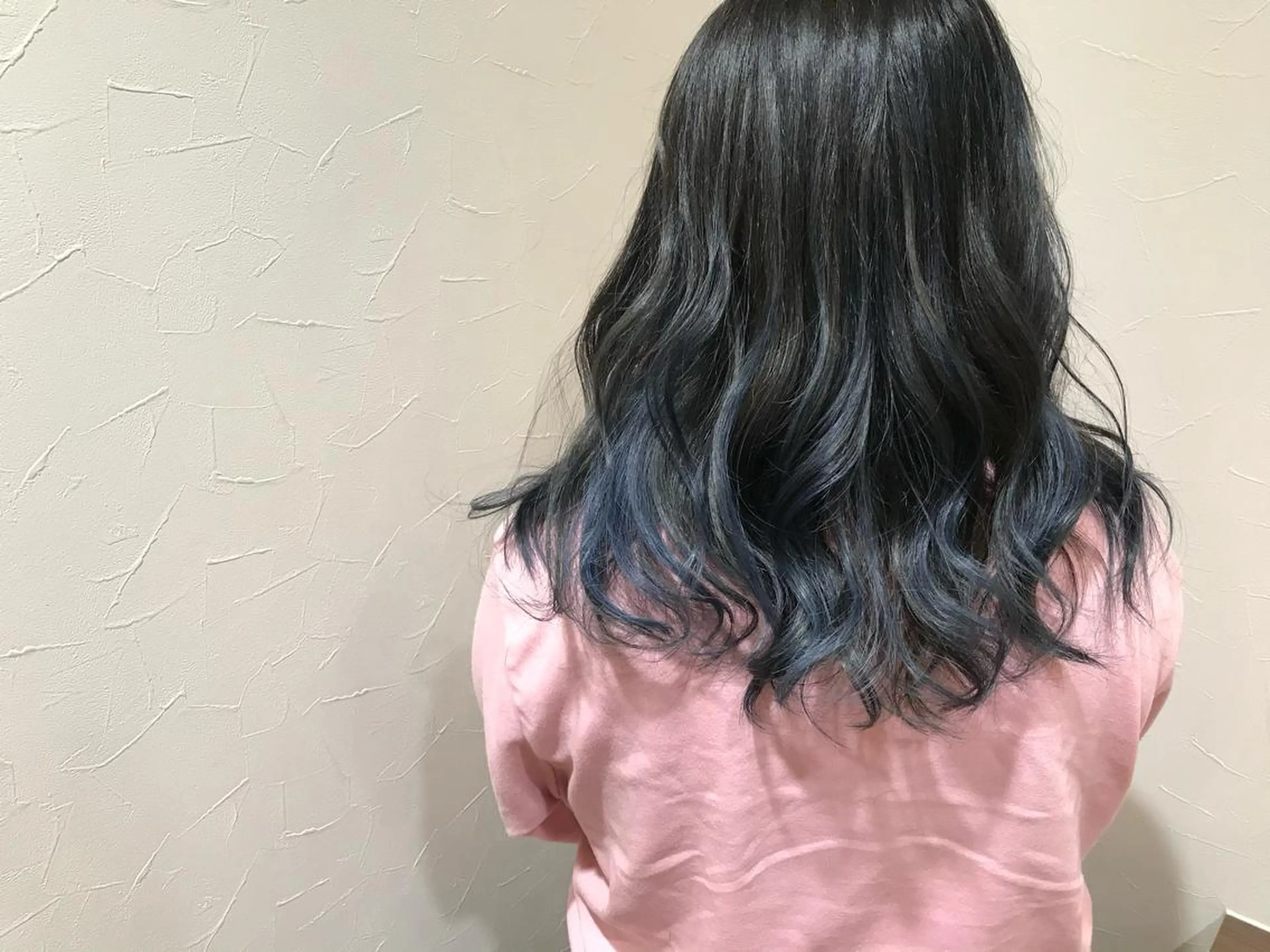ロング レイヤーカット 絹村 健人のヘアスタイル
