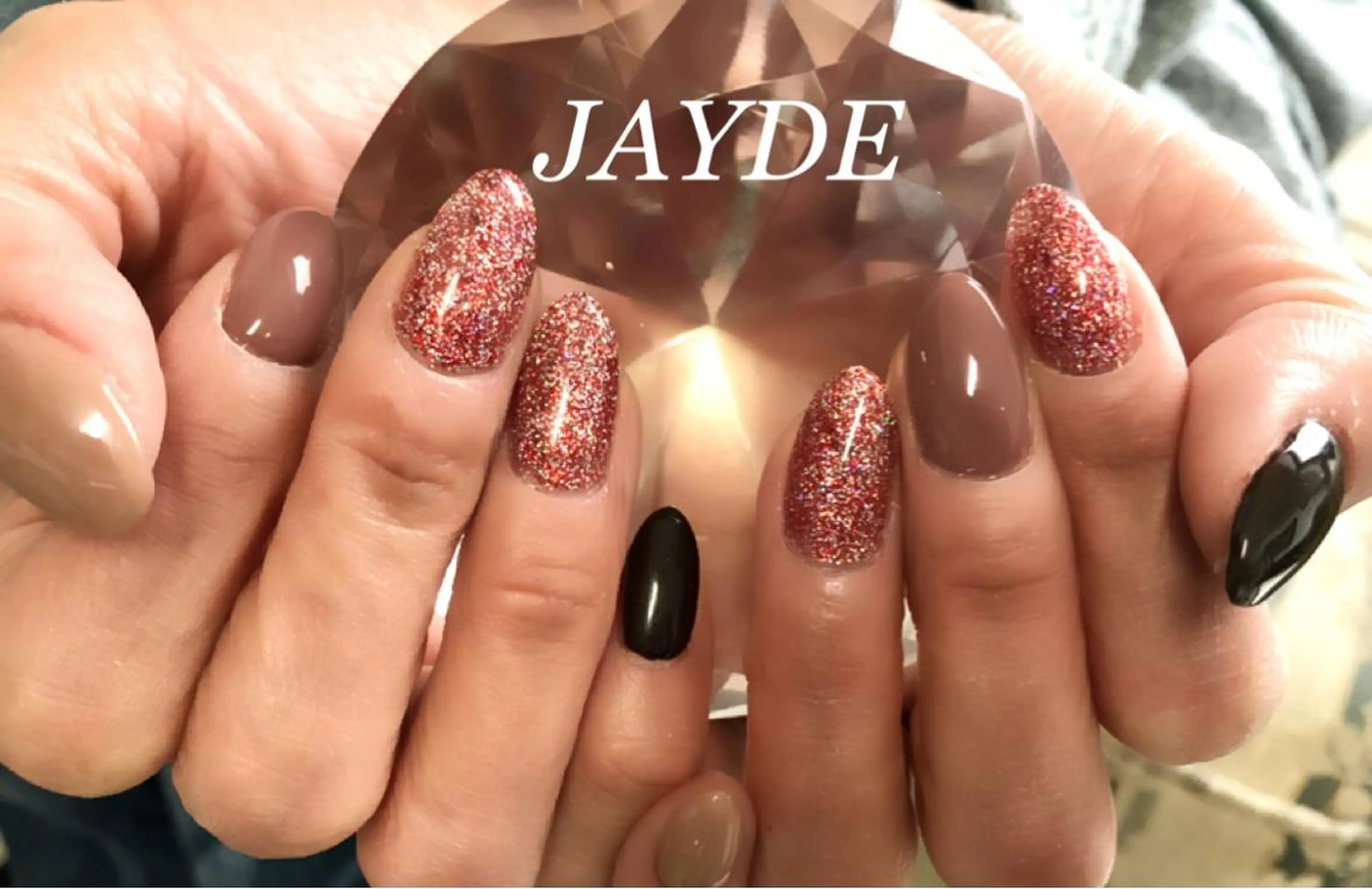 ネイル ゴールド ラメ(グリッター) 赤色 JAYDE ジェイドのマツエク・マツパデザイン