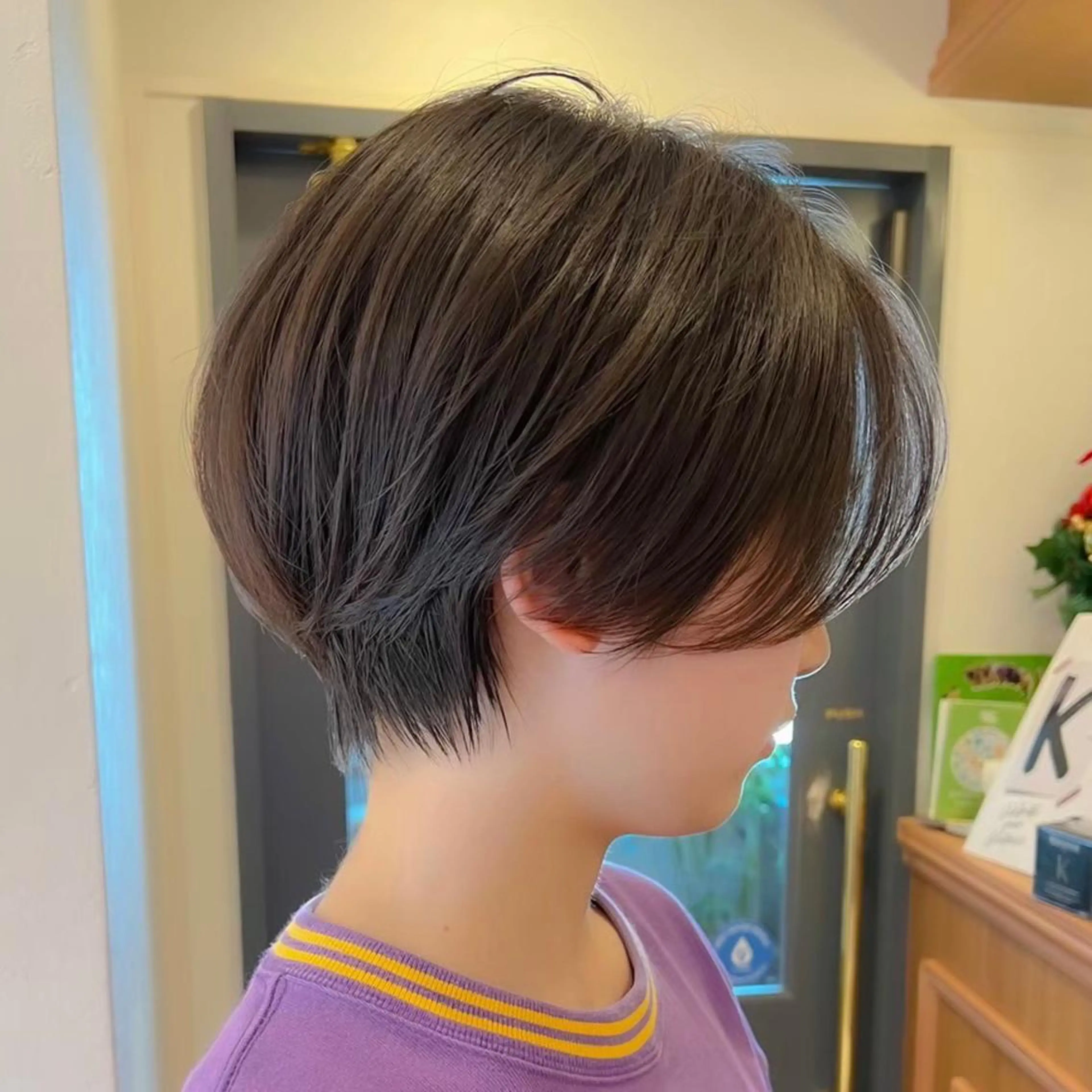 ショート 前下がりボブ ワンレンボブ アッシュ ボブ くせ毛 taiga ショート /レイヤー/矯正🌈のヘアスタイル