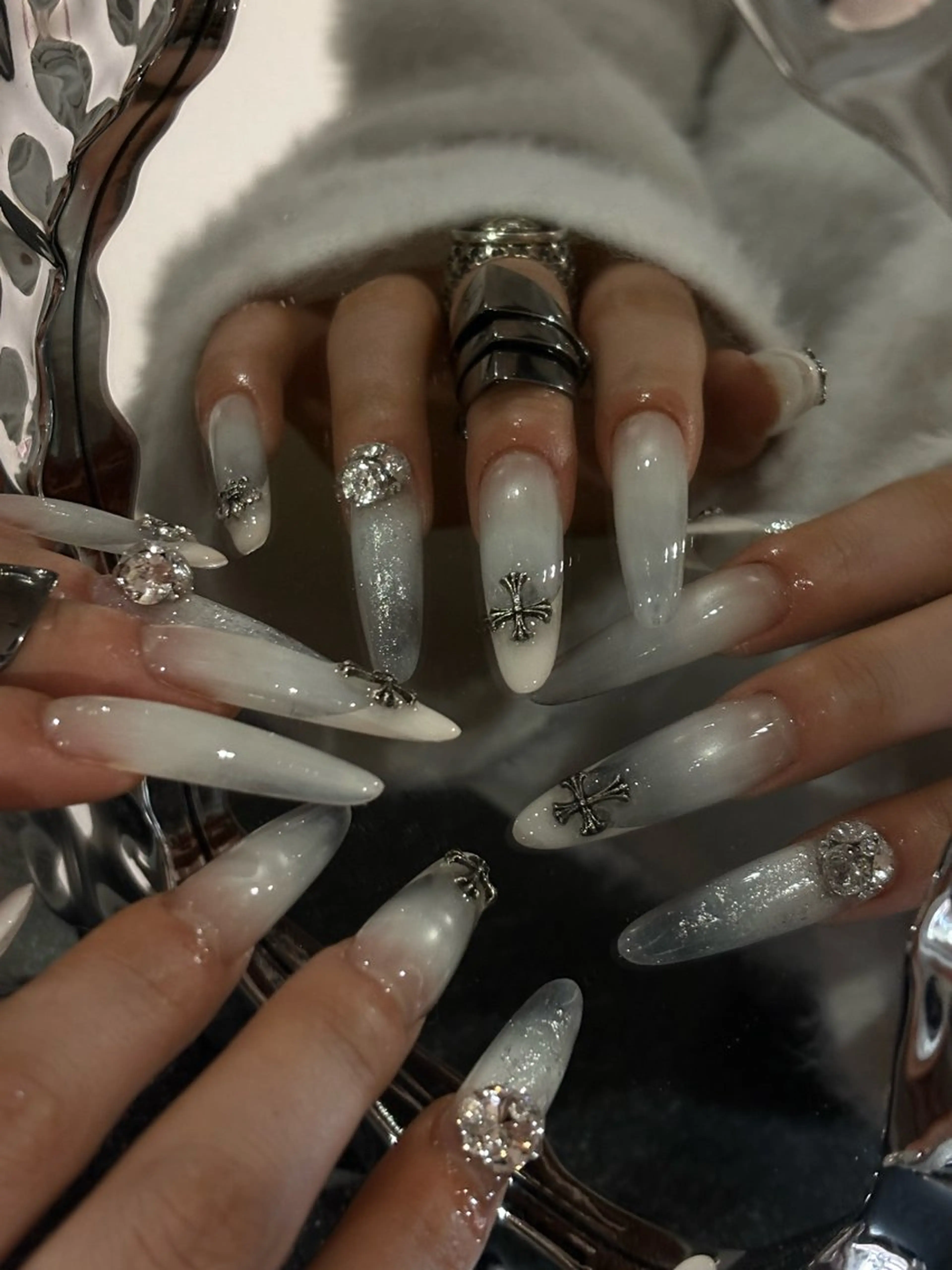 ネイル ハンドネイル Dark honey スカルプ専門原宿店のネイルデザイン